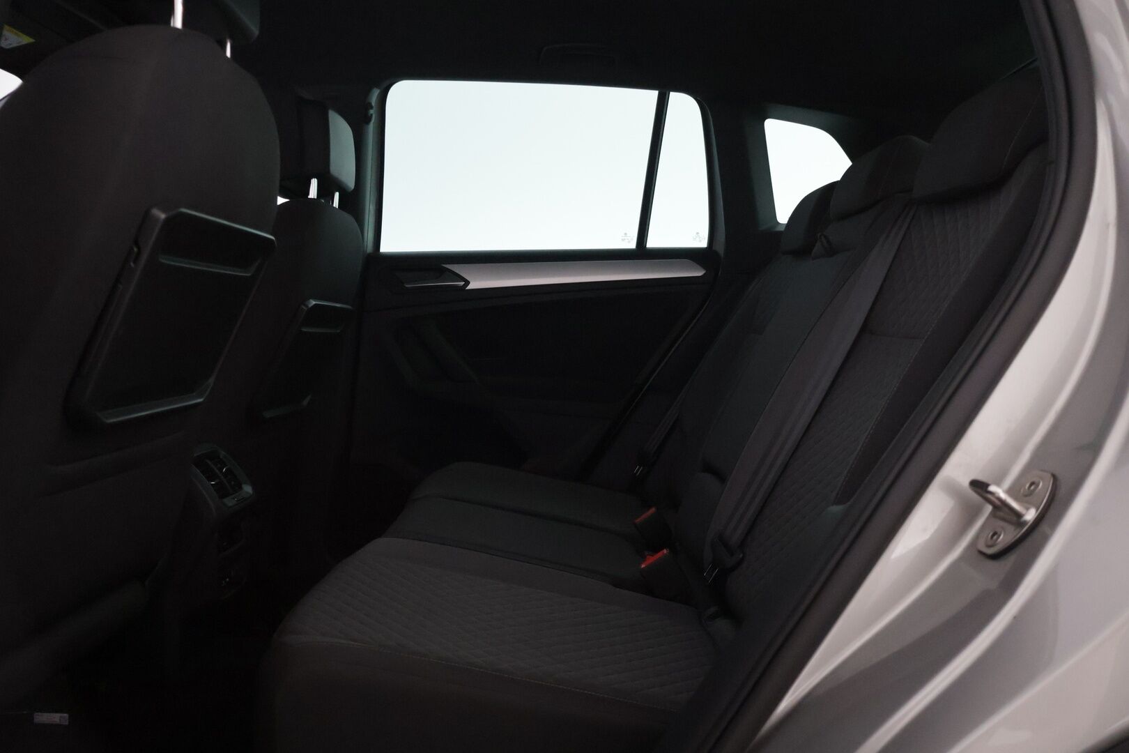 Volkswagen Tiguan 2019 Comfortline 1,5 TSI EVO 110 kW (150 hv) DSG-automaatti - | 1-Om. Suomi-auto | ACC | Webasto | Koukku | P. Tutkat | AppleCarPlay & AndroidAuto | LED | 2x Renkaat & Vanteet |