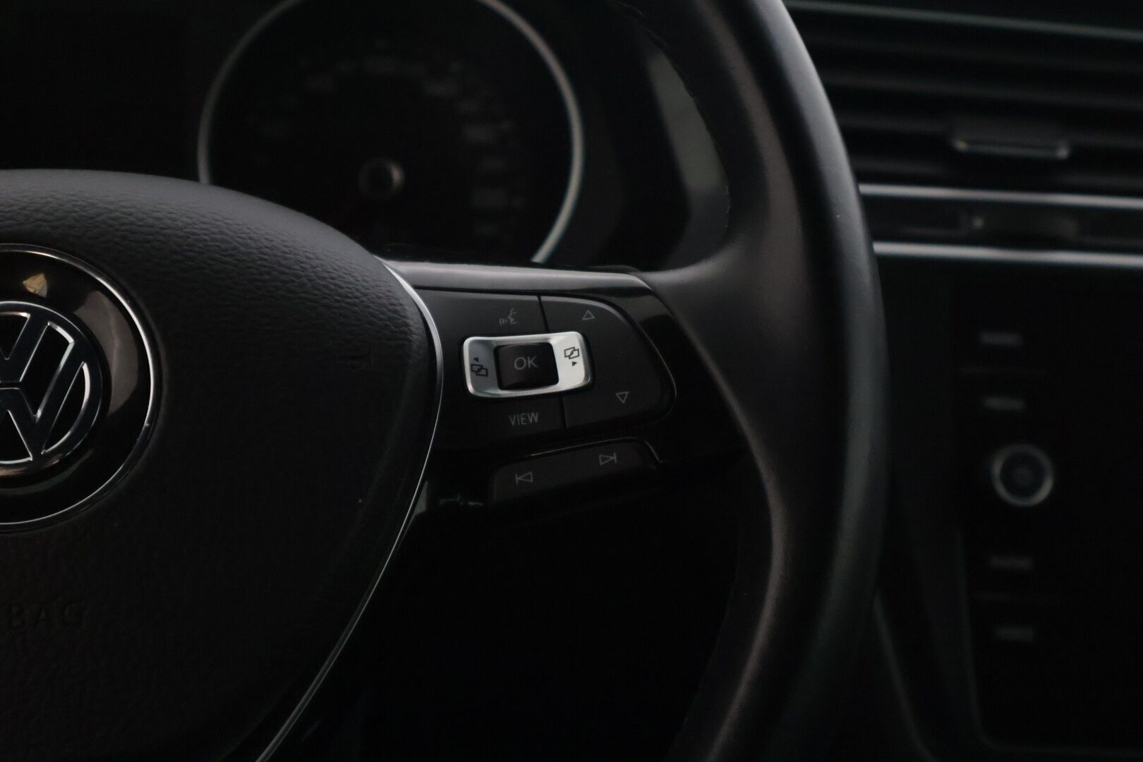 Volkswagen Tiguan 2019 Comfortline 1,5 TSI EVO 110 kW (150 hv) DSG-automaatti - | 1-Om. Suomi-auto | ACC | Webasto | Koukku | P. Tutkat | AppleCarPlay & AndroidAuto | LED | 2x Renkaat & Vanteet |