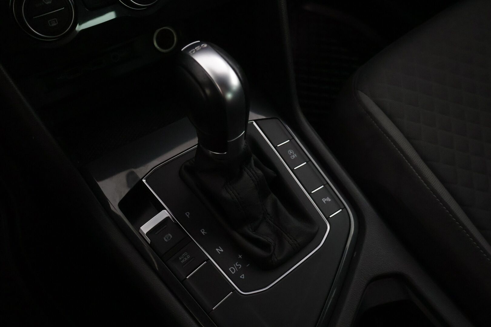 Volkswagen Tiguan 2019 Comfortline 1,5 TSI EVO 110 kW (150 hv) DSG-automaatti - | 1-Om. Suomi-auto | ACC | Webasto | Koukku | P. Tutkat | AppleCarPlay & AndroidAuto | LED | 2x Renkaat & Vanteet |