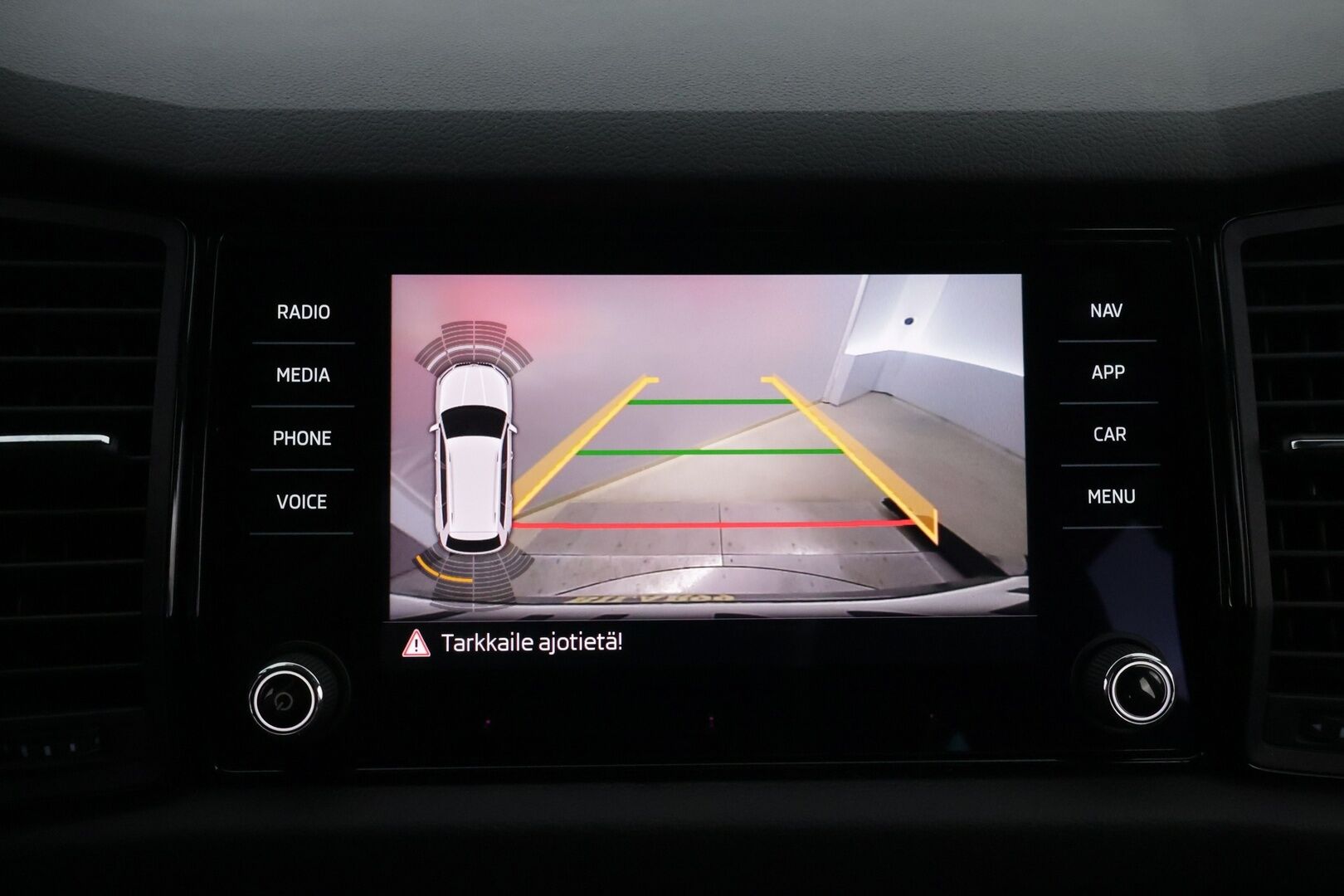 Skoda Kodiaq 2019 2,0 TDI 240 4x4 RS DSG Autom. - Webasto | ACC | Digimittari | Canton | Vetokoukku | Nahka-Alcantara | Peruutuskamera | 7-Paikkainen | KeylessGo | Lämpölasi | Supervarusteet | RS!