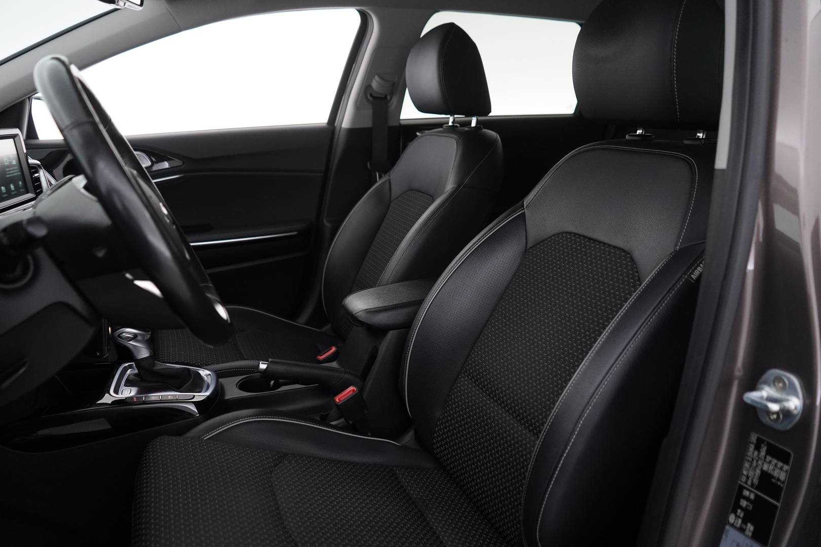Kia Ceed 2020 1,4 T-GDI ISG 140hv EX SW DCT A/T EcoDynamics *Kamera / Puolinahat / Ratinlämmitys / Kahdet OEM vanteet* - Suomi-auto / 1.Om / Kahdet Kian vanteet / Merkkihuollot