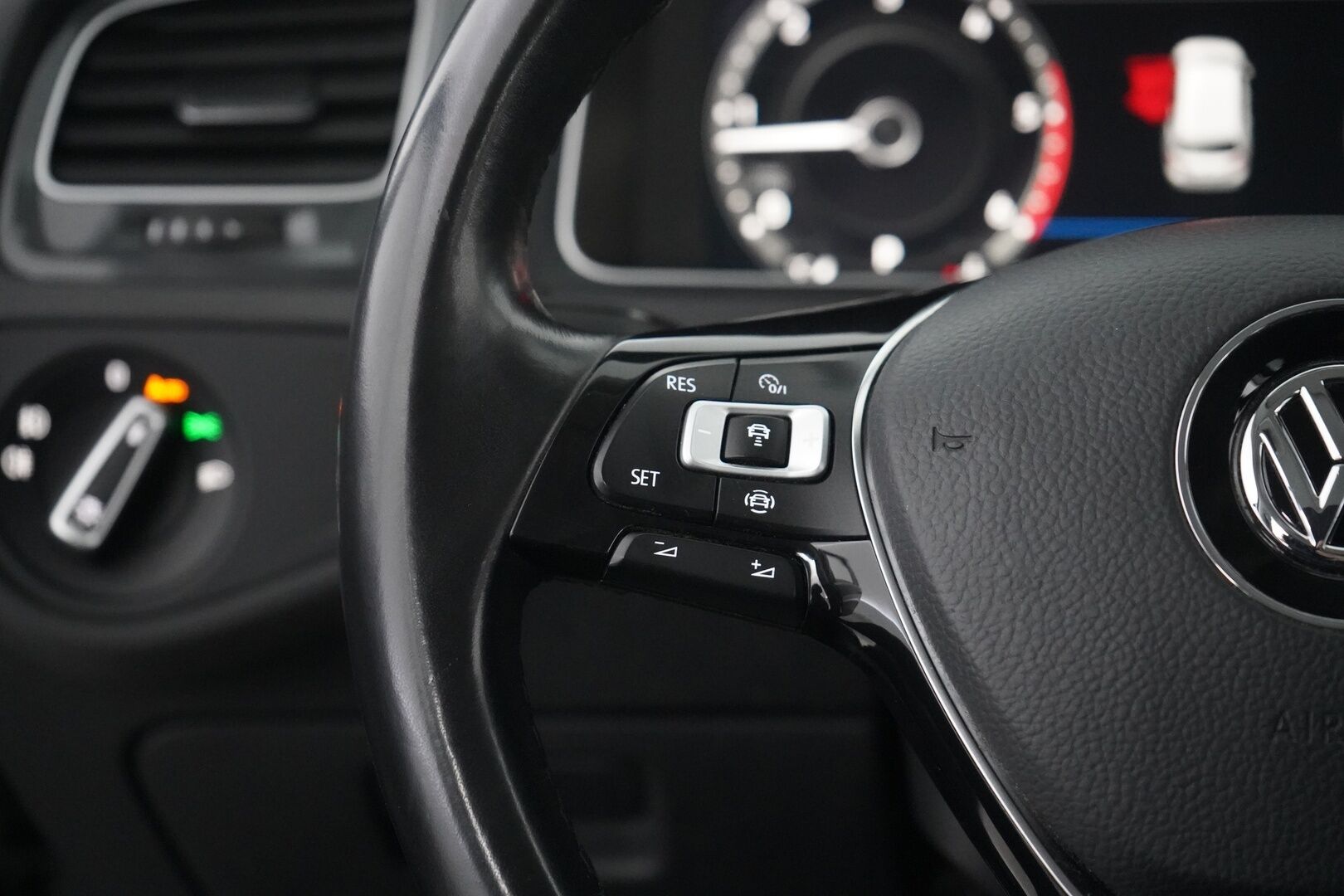 Volkswagen Golf 2019 Variant Alltrack 2,0 TDI SCR 110 kW (150 hv) 4MOTION DSG-automaatti - ACC | Webasto | Digimittaristo | Koukku | Peruutuskamera | Kahdet renkaat vanteineen | Viimeisin huolto 8/26