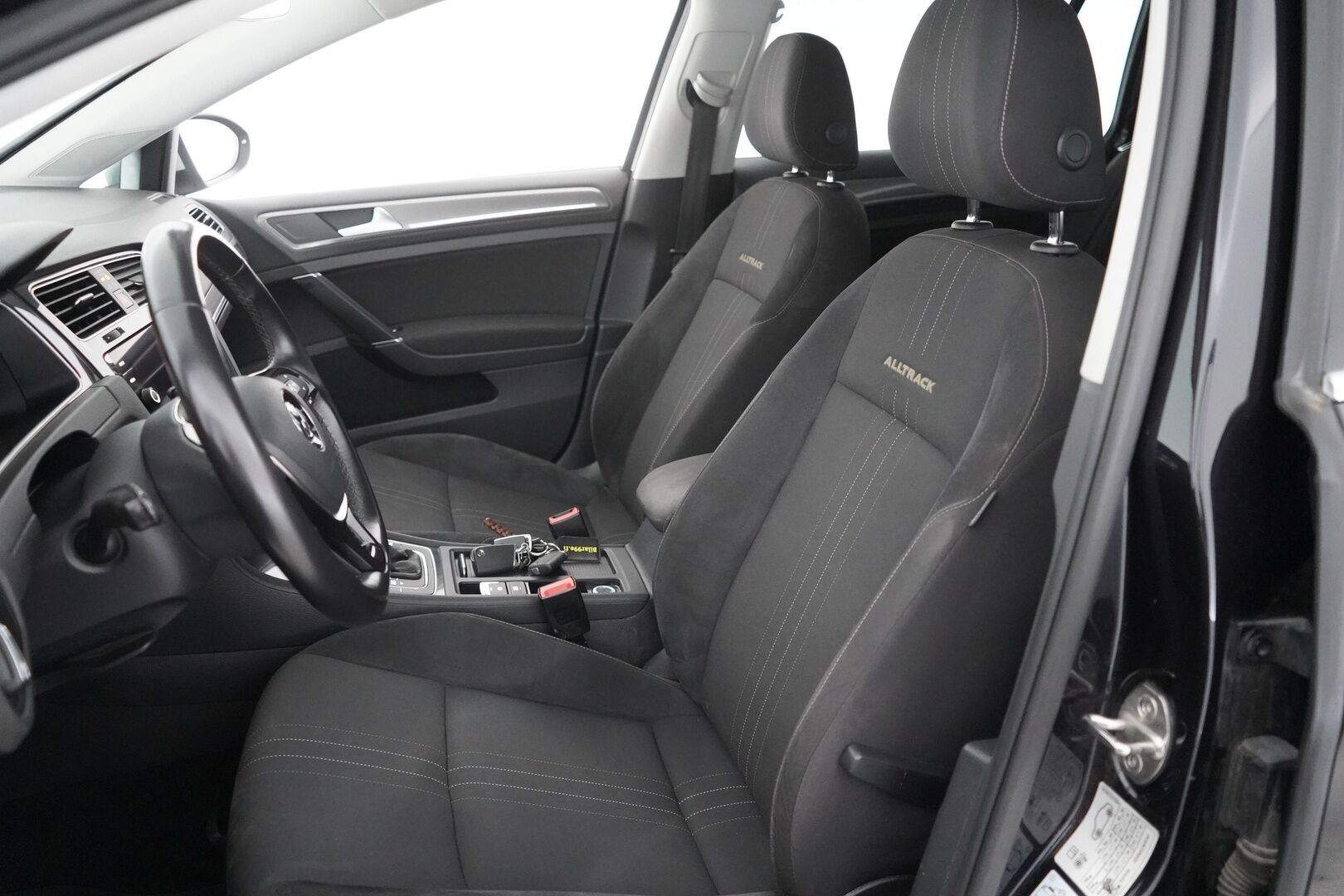 Volkswagen Golf 2019 Variant Alltrack 2,0 TDI SCR 110 kW (150 hv) 4MOTION DSG-automaatti - ACC | Webasto | Digimittaristo | Koukku | Peruutuskamera | Kahdet renkaat vanteineen | Viimeisin huolto 8/26