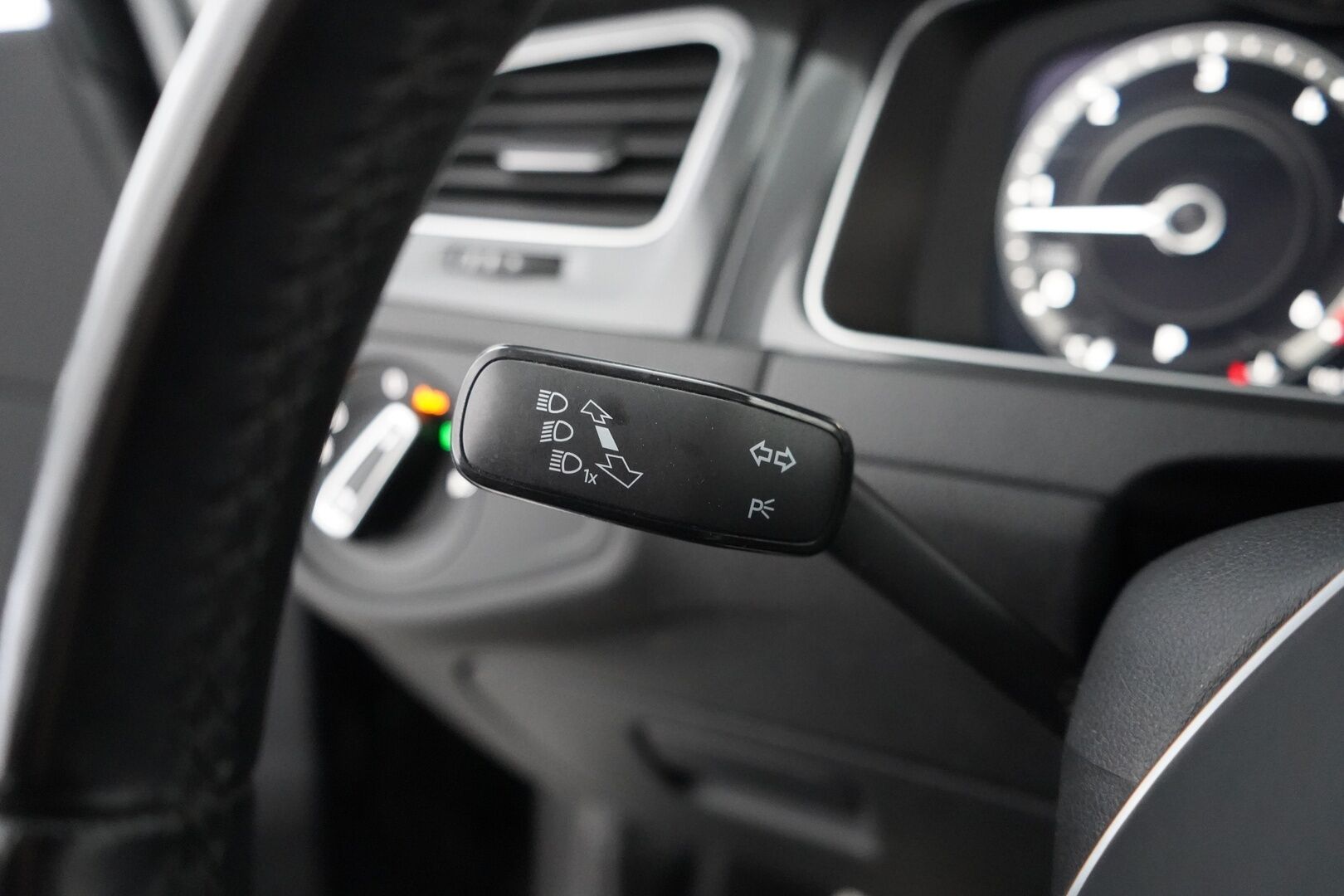 Volkswagen Golf 2019 Variant Alltrack 2,0 TDI SCR 110 kW (150 hv) 4MOTION DSG-automaatti - ACC | Webasto | Digimittaristo | Koukku | Peruutuskamera | Kahdet renkaat vanteineen | Viimeisin huolto 8/26