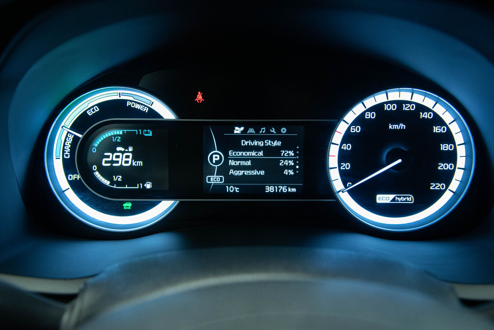 Kia Niro 2019 1,6 GDI Hybrid LX DCT | Peruutuskamera | Vakkari | Lohkolämmitin | Ratinlämmitin | - Suomi-auto | kahdet renkaat vanteineen