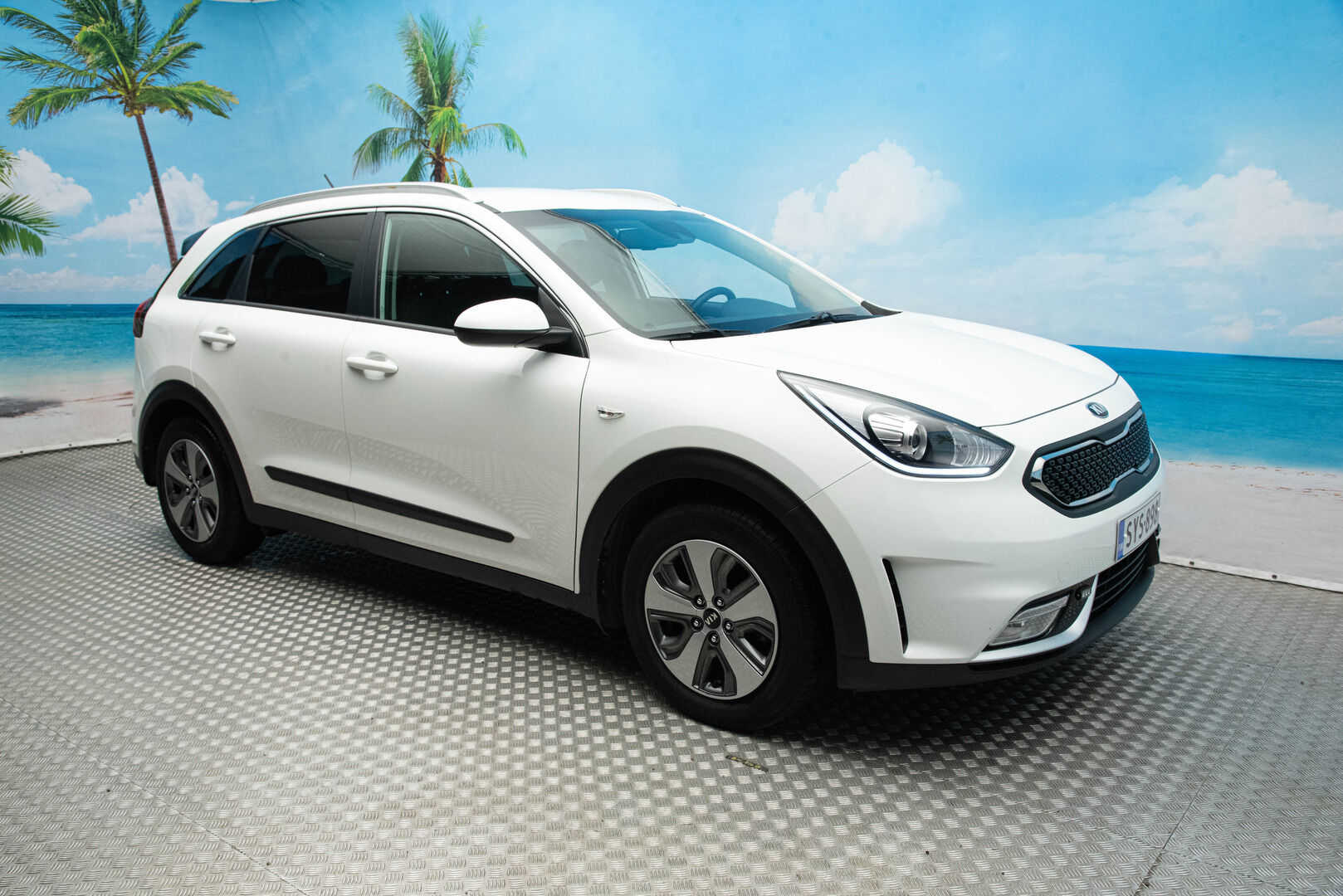 Kia Niro 2019 1,6 GDI Hybrid LX DCT | Peruutuskamera | Vakkari | Lohkolämmitin | Ratinlämmitin | - Suomi-auto | kahdet renkaat vanteineen