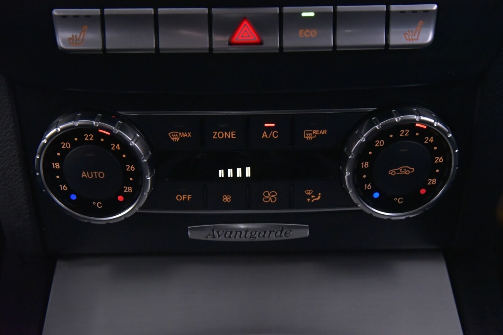 Mercedes-Benz C 2011 220 CDI BE T A * Puolinahat / Vakkari / Koukku / Juuri tullut! *