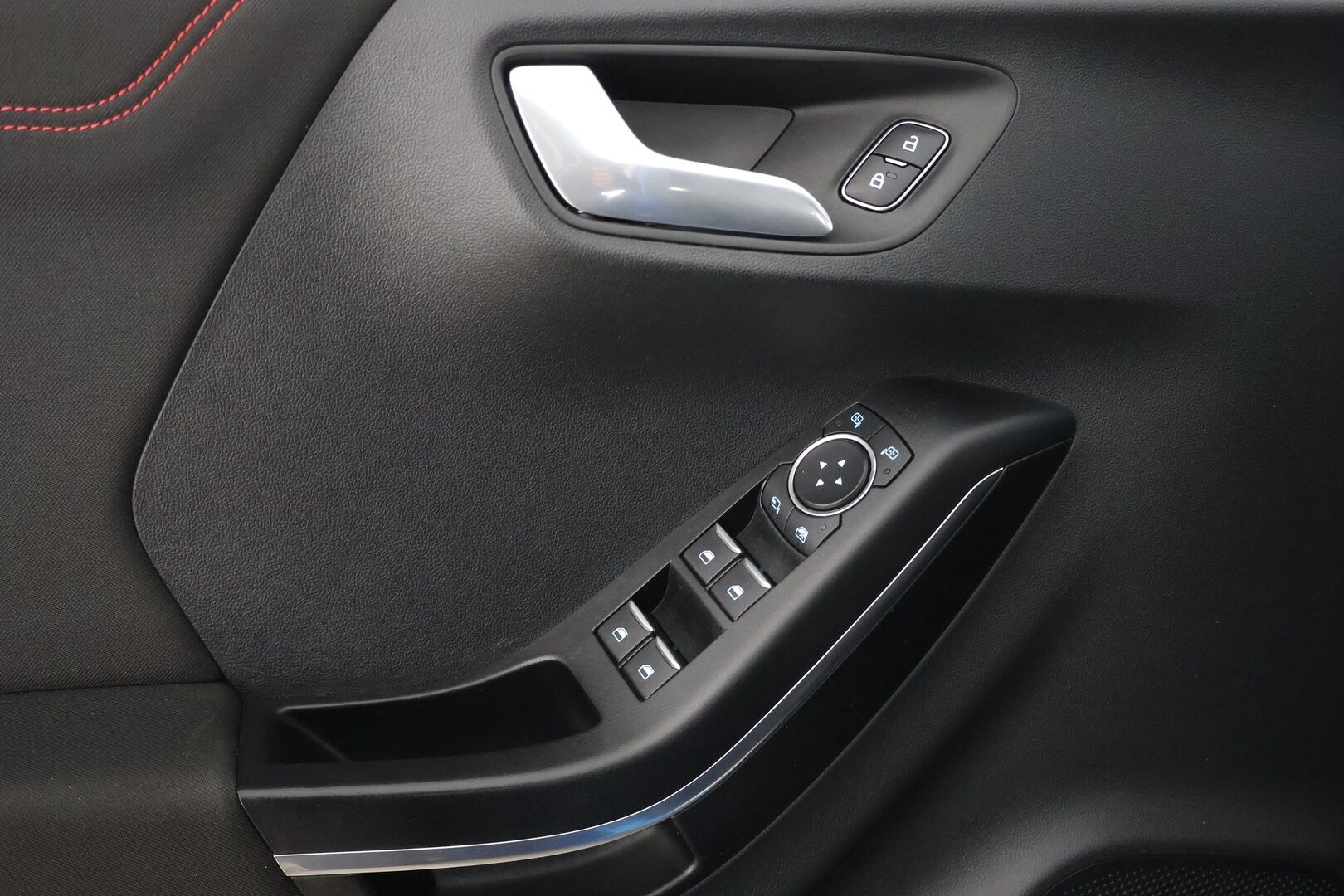 Ford Puma 2020 1,0 EcoBoost Hybrid (mHEV) 125hv M6 ST-Line 5-ovinen - Vetokoukku | LED | Lohkolämmitin | Suomi-auto | P-tutka 