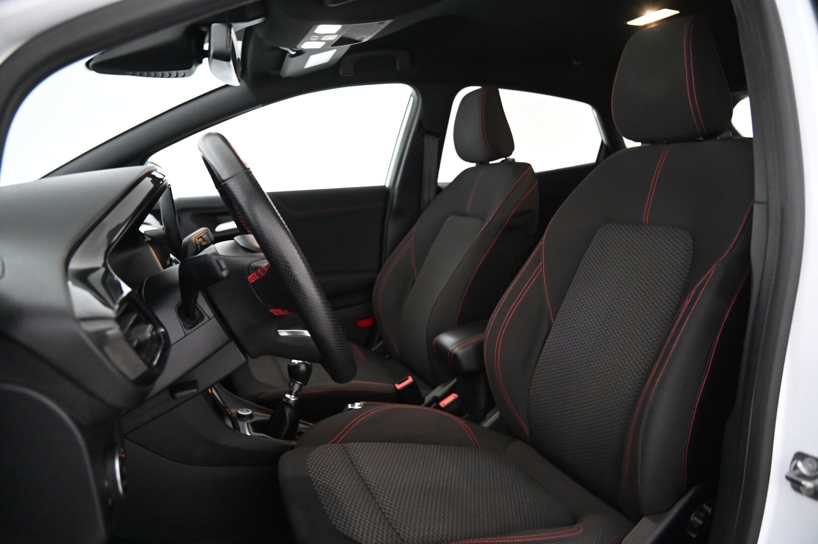 Ford Puma 2020 1,0 EcoBoost Hybrid (mHEV) 125hv M6 ST-Line *Vakkari / Ratinlämmitin /Navi / Tutkat*