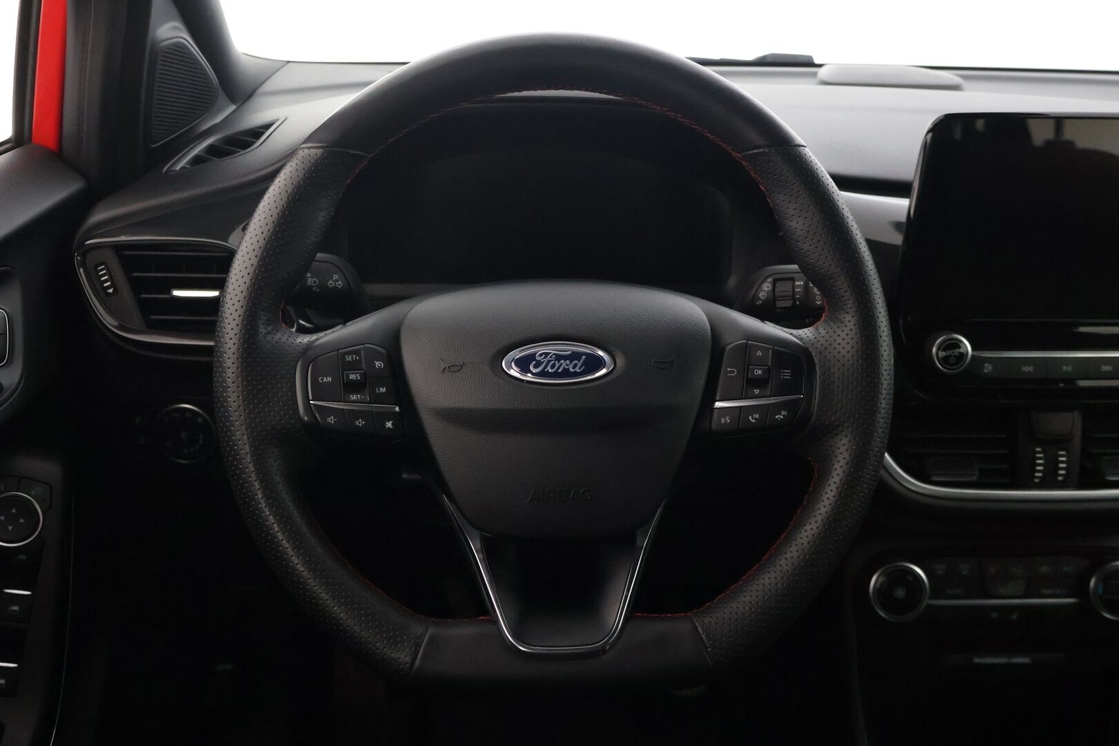 Ford Puma 2020 1,0 EcoBoost Hybrid (mHEV) 155hv M6 ST-Line *Suomiauto / Lämm. tuulilasi / Tutkat takana / Bluetooth / Vakkari * - Tehokkaampi 155hv malli! / Viimeisin huolto 3/2026 / 2x renkaat - HULLUT AVAJAISHULINAT KORKOTARJOUS 3,29 %