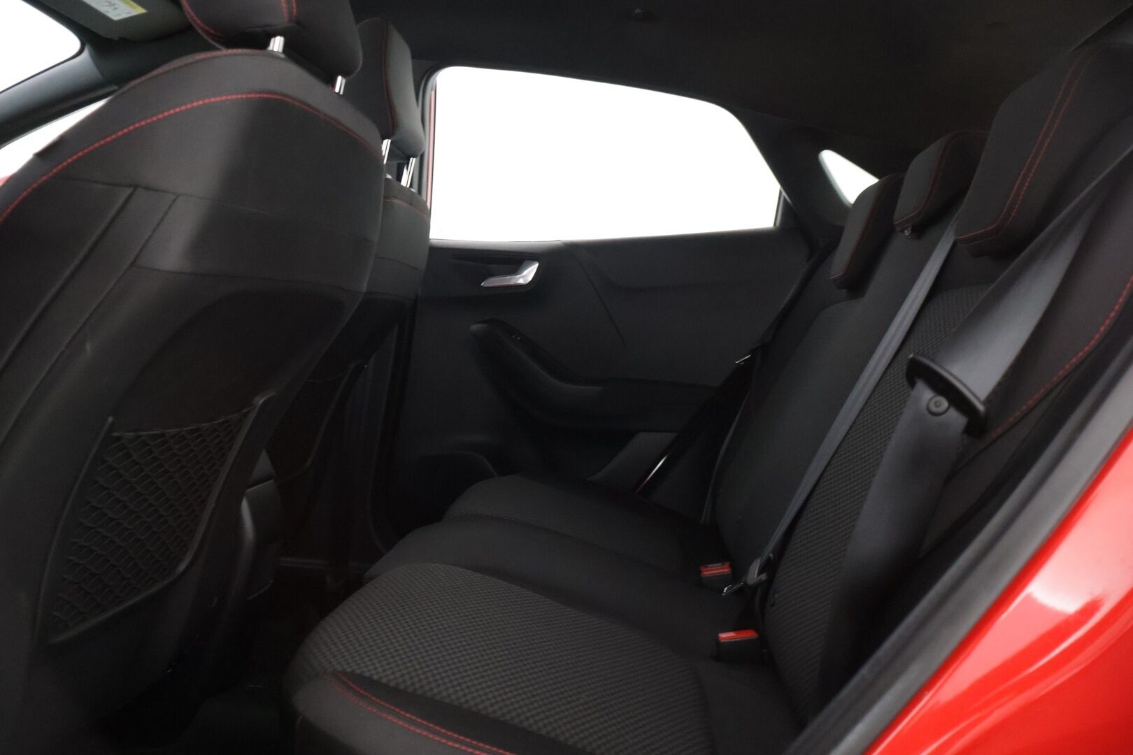 Ford Puma 2020 1,0 EcoBoost Hybrid (mHEV) 155hv M6 ST-Line *Suomiauto / Lämm. tuulilasi / Tutkat takana / Bluetooth / Vakkari * - Tehokkaampi 155hv malli! / Viimeisin huolto 3/2026 / 2x renkaat - HULLUT AVAJAISHULINAT KORKOTARJOUS 3,29 %