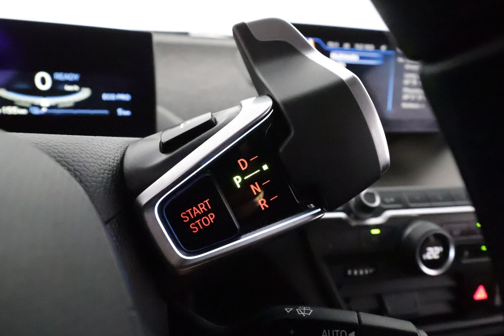 BMW i3 2017 94Ah REX **H&K / Vakkari / Kahdet renkaat / TULOSSA