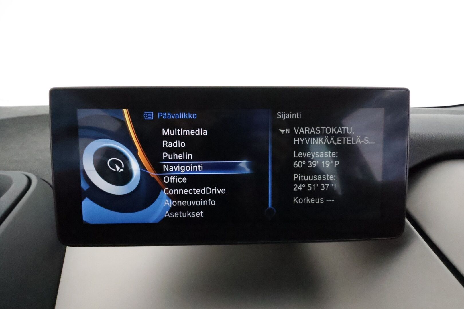 BMW i3 2017 94Ah REX **H&K / Vakkari / Kahdet renkaat / TULOSSA