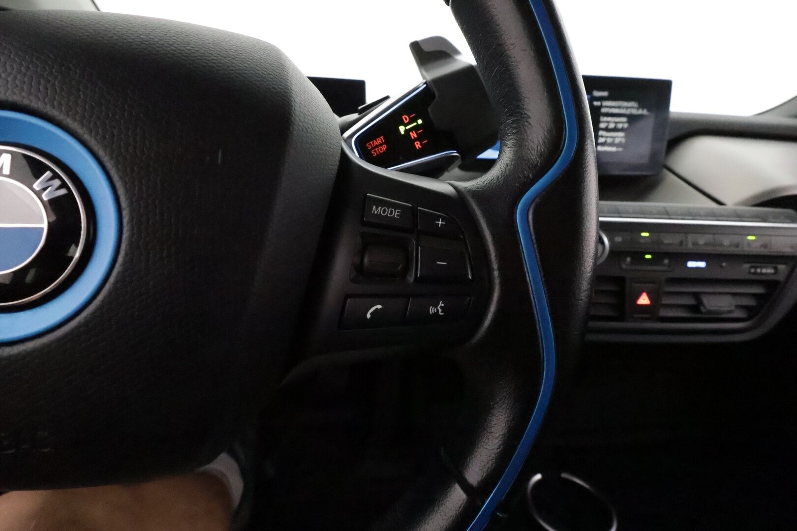 BMW i3 2017 94Ah REX **H&K / Vakkari / Kahdet renkaat / TULOSSA