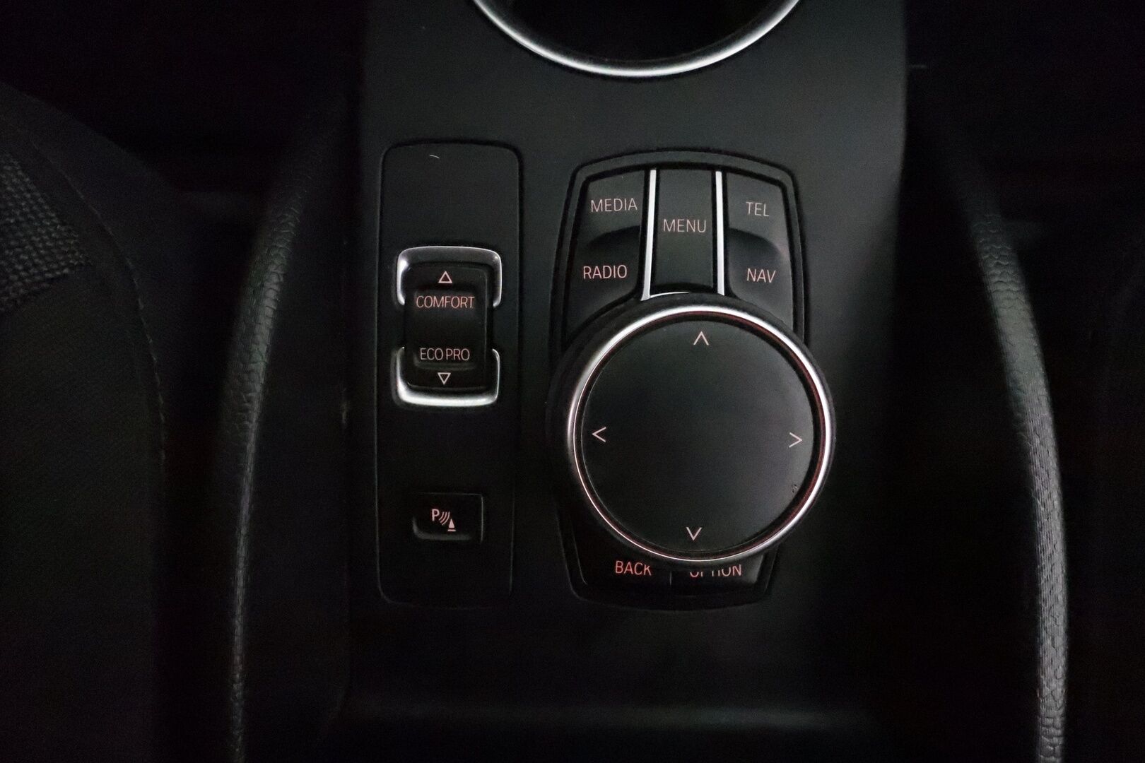 BMW i3 2017 94Ah REX **H&K / Vakkari / Kahdet renkaat / TULOSSA