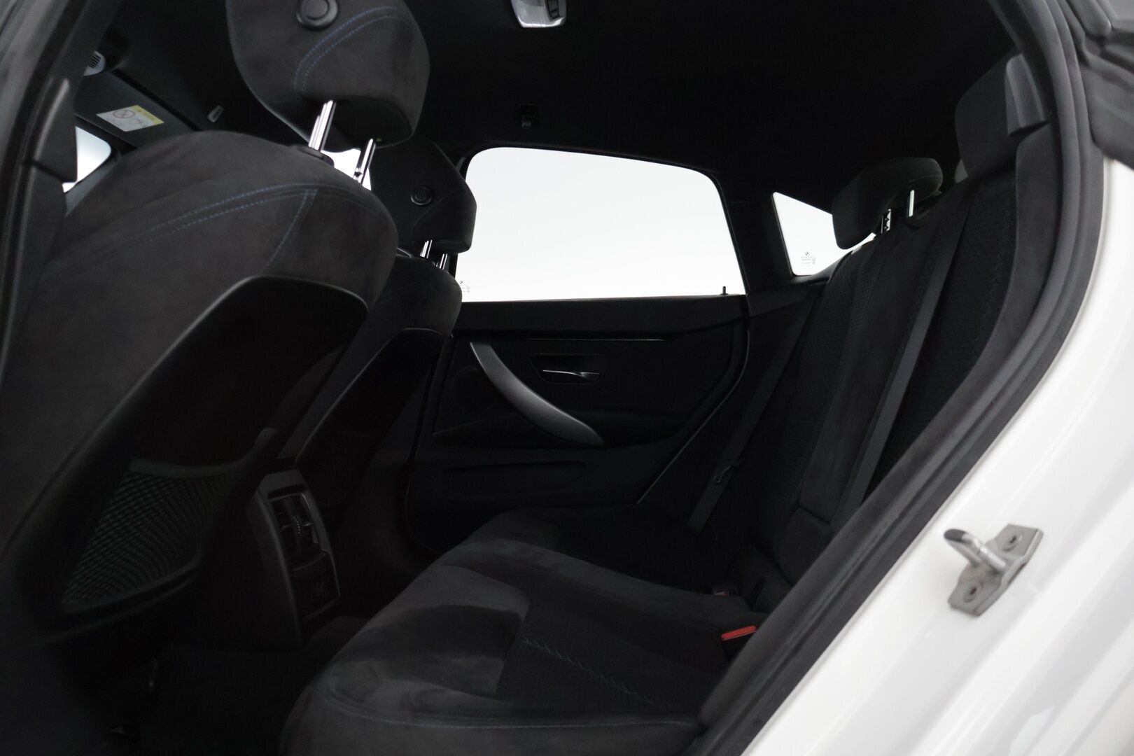 BMW 420 2016 420d xDrive Sedan (AA) 4ov 2,0 A * / M-Sport / Vetokoukku / Vakkari / Kamera / Sähkökontti / Shadowline / Hifit / - Hyvällä pidolla sekä huoltohistorialla ollut tehtaan M-sport! Taittuva vetokoukku! Juuri katsastettu!