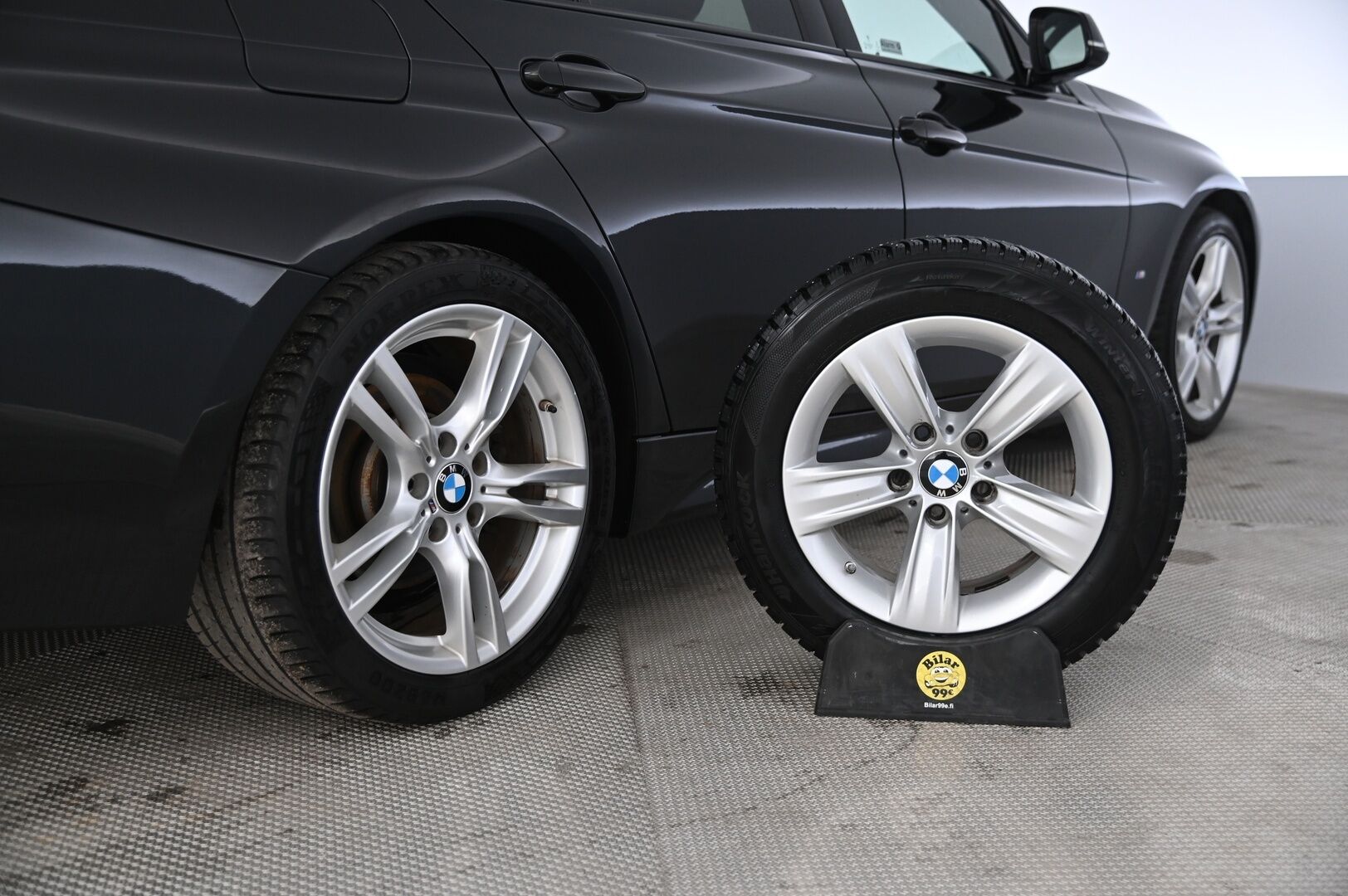 BMW 330 2016 F30 Sedan 330e A Business M-Sport*Adapt.vakkari / Hifit / Proff.navi / LED* - *2x renkaat&vanteet!*