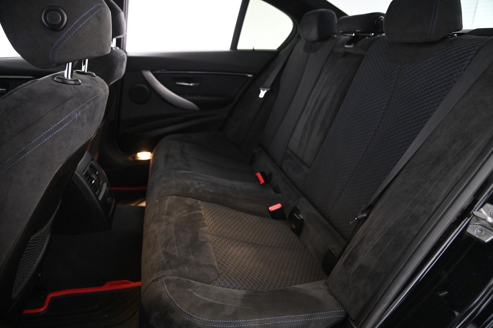 BMW 330 2016 F30 Sedan 330e A Business M-Sport*Adapt.vakkari / Hifit / Proff.navi / LED* - *2x renkaat&vanteet!*