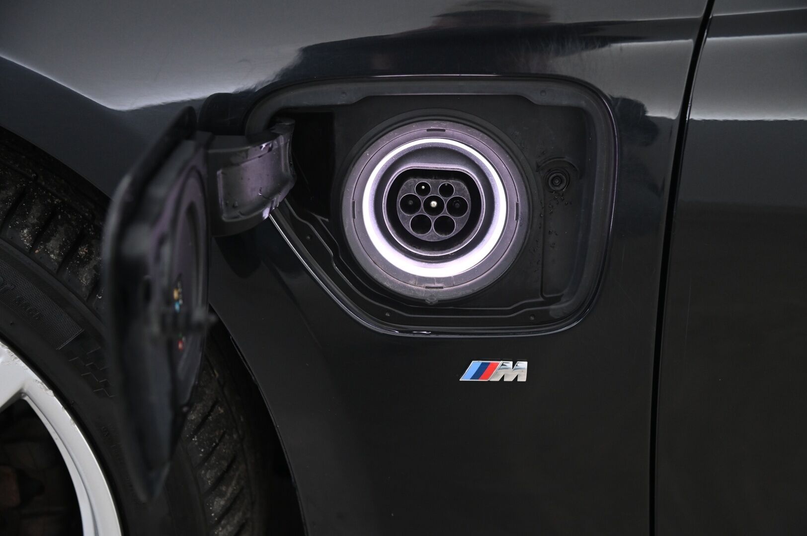 BMW 330 2016 F30 Sedan 330e A Business M-Sport*Adapt.vakkari / Hifit / Proff.navi / LED* - *2x renkaat&vanteet!*