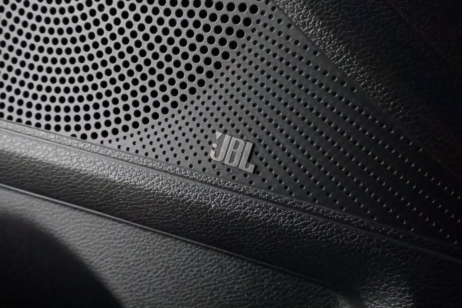 Kia ProCeed 2021 1,6 T-GDI ISG 204hv GT Business Premium SB DCT A/T - | ACC | Muistipenkki | JBL | Nahka-alcantara | P.kamera | LFA | BSM | Navi | Keyless | Sähk. takaluukku | Lämm. ratti | Lämm. tuulilasi | 2x renkaat aluin | 