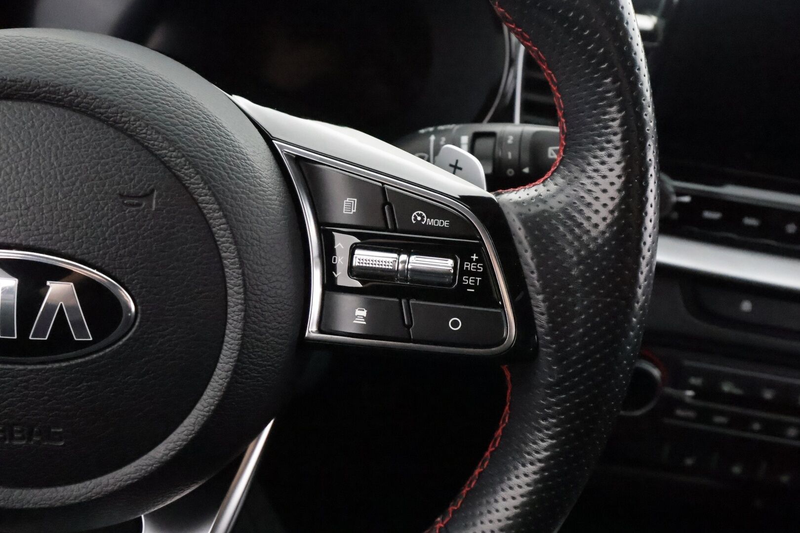 Kia ProCeed 2021 1,6 T-GDI ISG 204hv GT Business Premium SB DCT A/T - | ACC | Muistipenkki | JBL | Nahka-alcantara | P.kamera | LFA | BSM | Navi | Keyless | Sähk. takaluukku | Lämm. ratti | Lämm. tuulilasi | 2x renkaat aluin | 