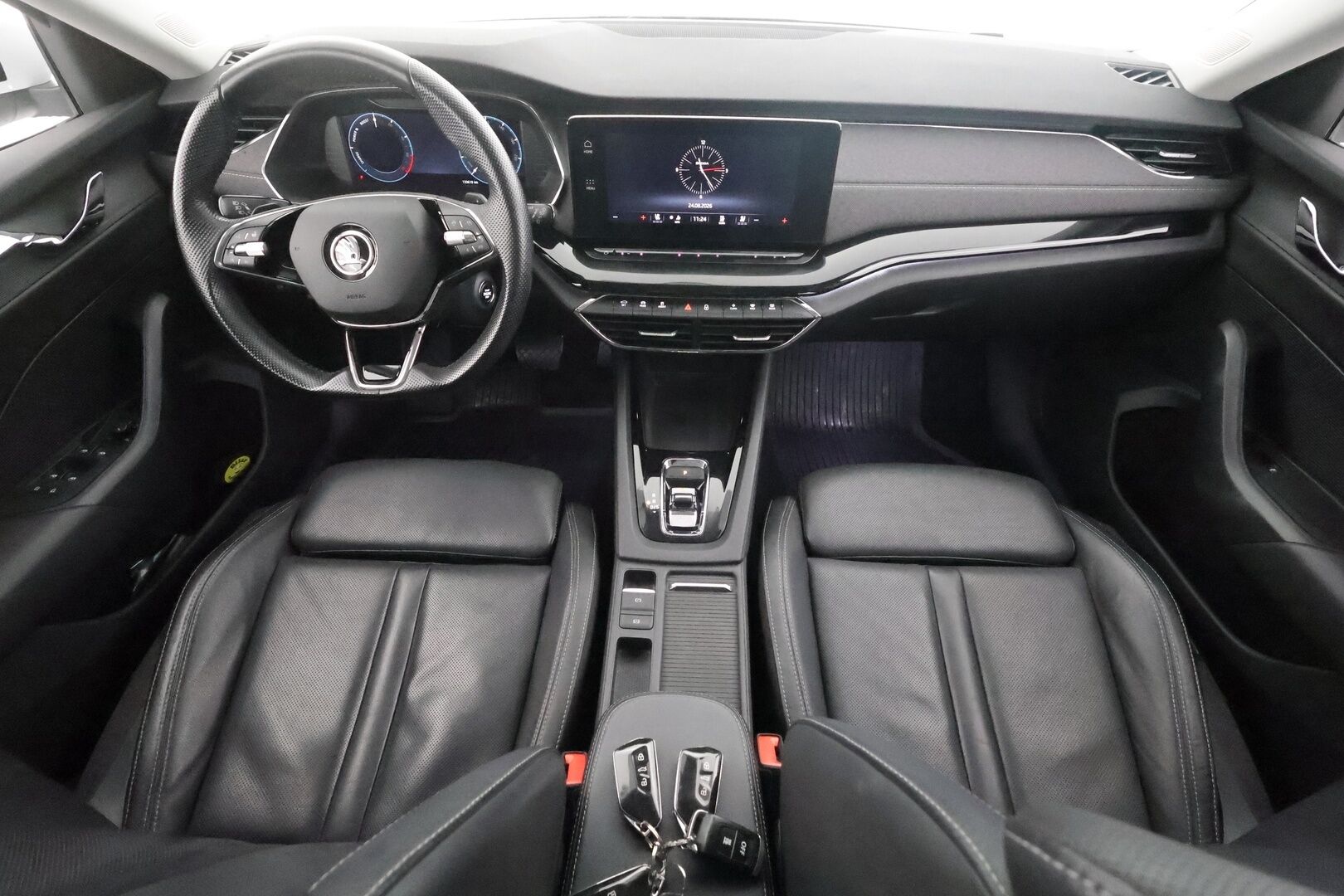 Skoda Octavia 2021 Combi 1,4 TSI PHEV Style iV DSG Autom. - | ACC | Webasto | Ilm. sähkönahat muistilla ja hieronnalla | Matrix | P.kamera | Travel Assist | Side Assist | Keyless | 1-om suomiauto | Merkkihuollettu |
