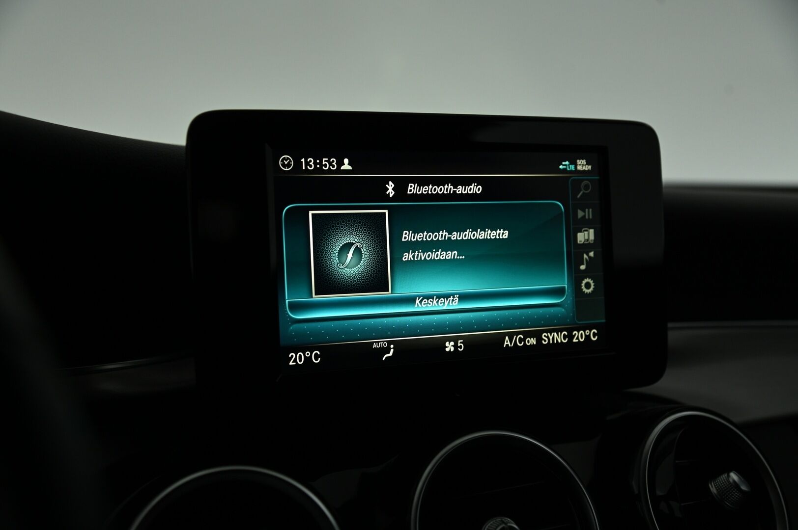 Mercedes-Benz C 2021 200 4MATIC Coupé A AMG *Suomi-auto / P.Kamera / Lohko / LED High Perfomance / CarPlay* - Sporttipenkit / Kahdet renkaat ja vanteet