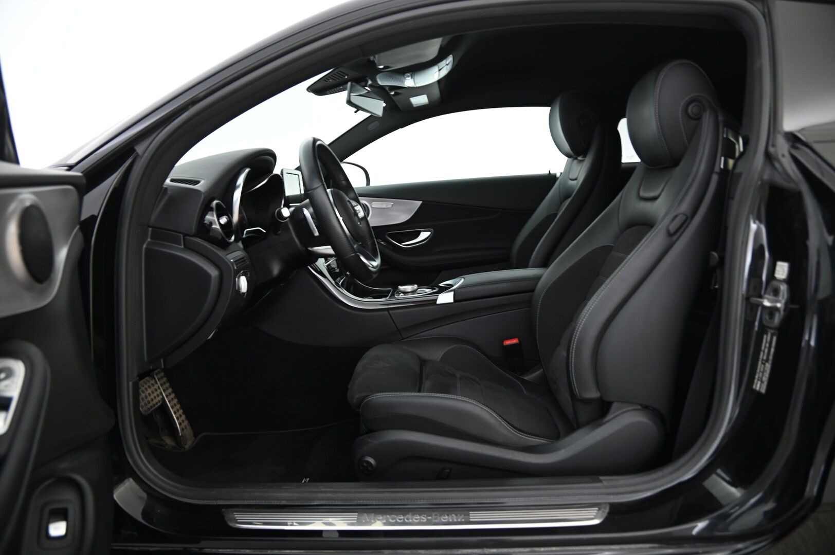 Mercedes-Benz C 2021 200 4MATIC Coupé A AMG *Suomi-auto / P.Kamera / Lohko / LED High Perfomance / CarPlay* - Sporttipenkit / Kahdet renkaat ja vanteet - HULLUT AVAJAISHULINAT KORKOTARJOUS 3,29 %