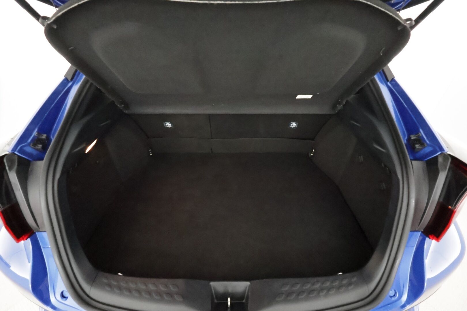 Toyota C-HR 2021 2,0 Hybrid Intense Business **1-om. Suomi auto / Adapt.vakkari / P.kamera / Lohkolämmitin / Apple&Android / Kaistavahti**