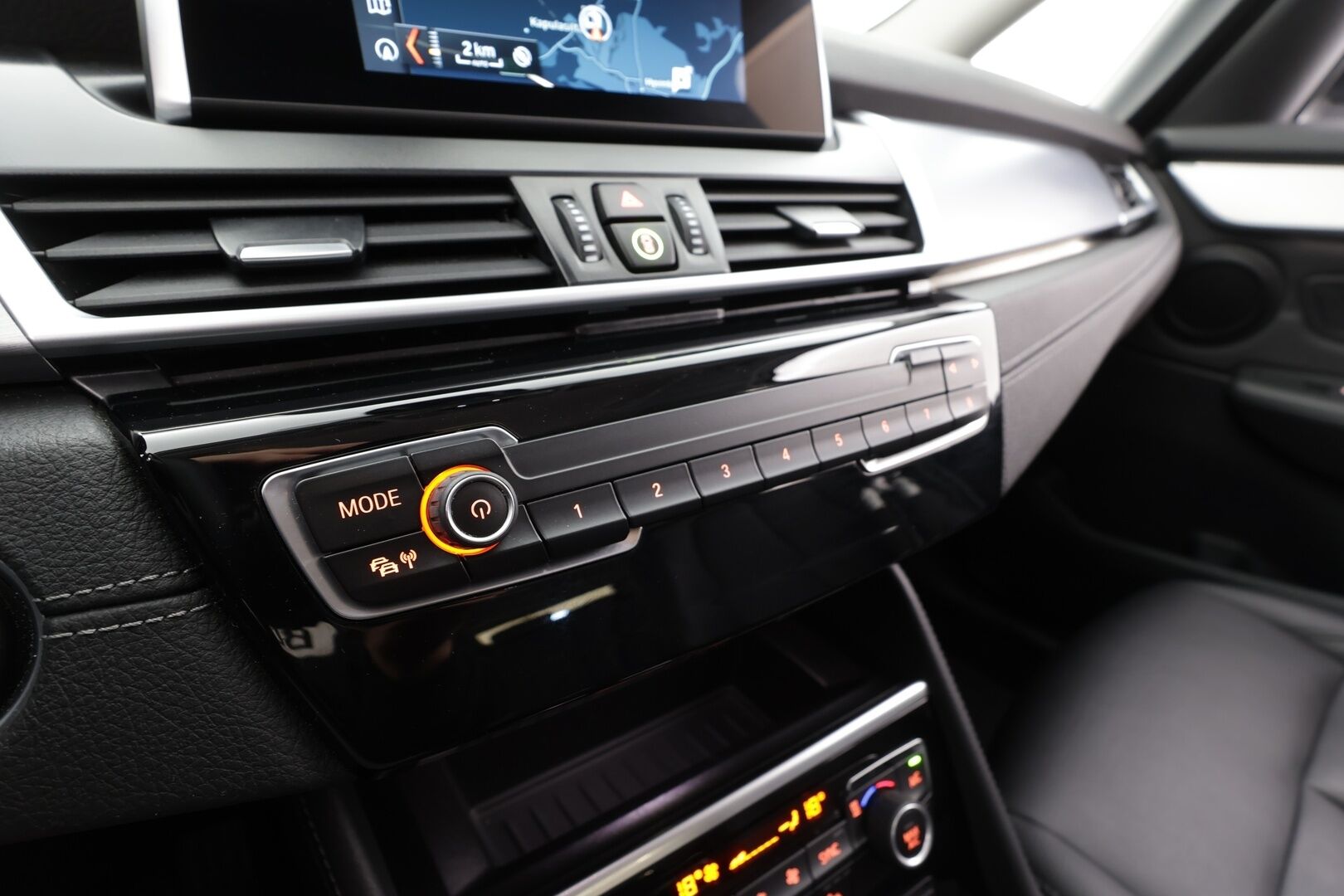 BMW 218 2022 F46 Gran Tourer 218i A Business Luxury 7-P - | Sisätilanlämmitin | LED | P.Kamera | Vakkari | Nahkaverhoilu | Comfort Access |