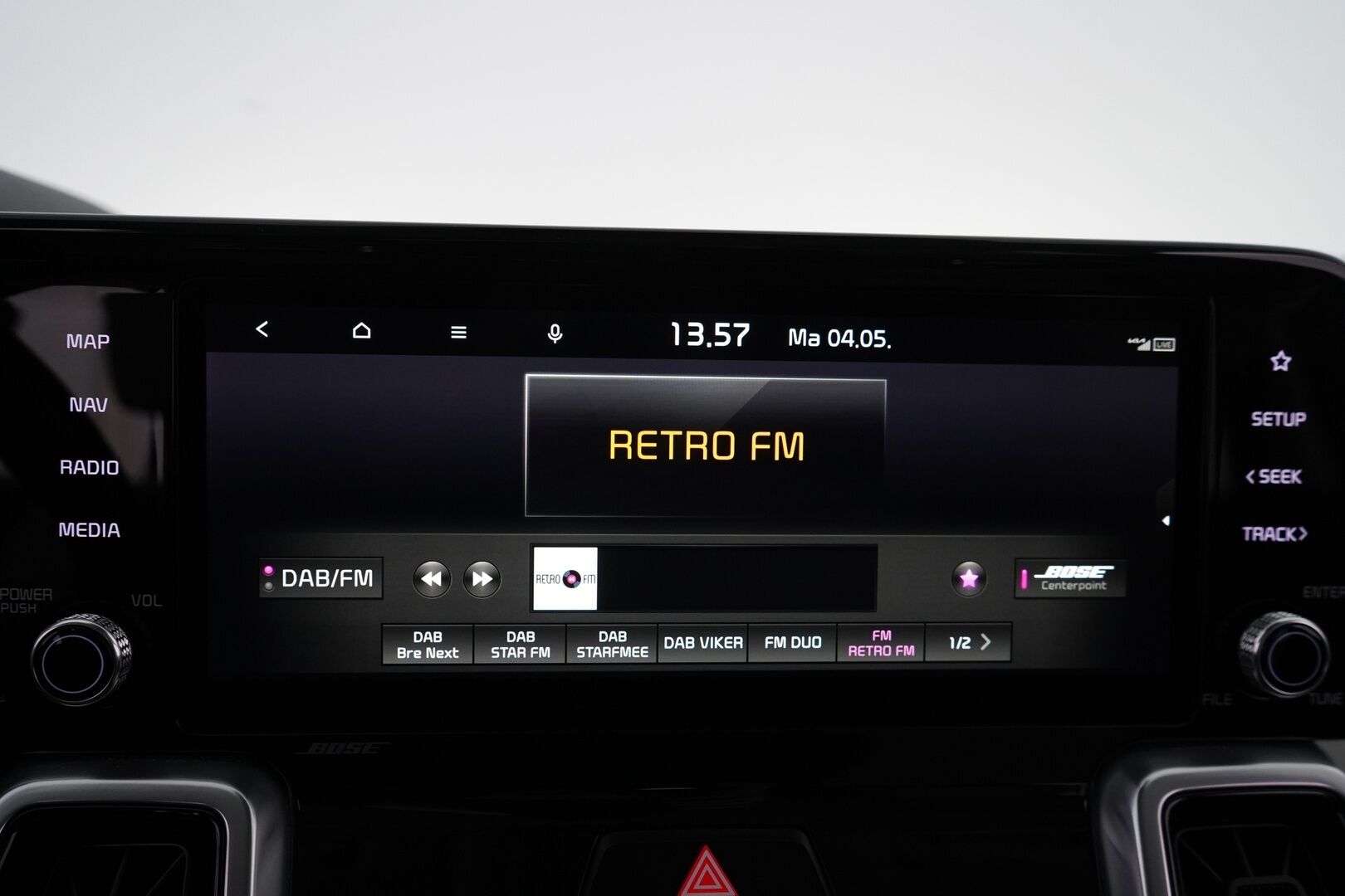 Kia Sorento 2021 1,6 T-GDI AWD Plug-in Hybrid Platinum - Webasto | Nahat | ACC | 360° Kamera | BOSE | Ambient | Suomi-auto | Kahdet renkaat OEM vanteilla | Viimeisin huolto 114tkm | Molemmat laturit