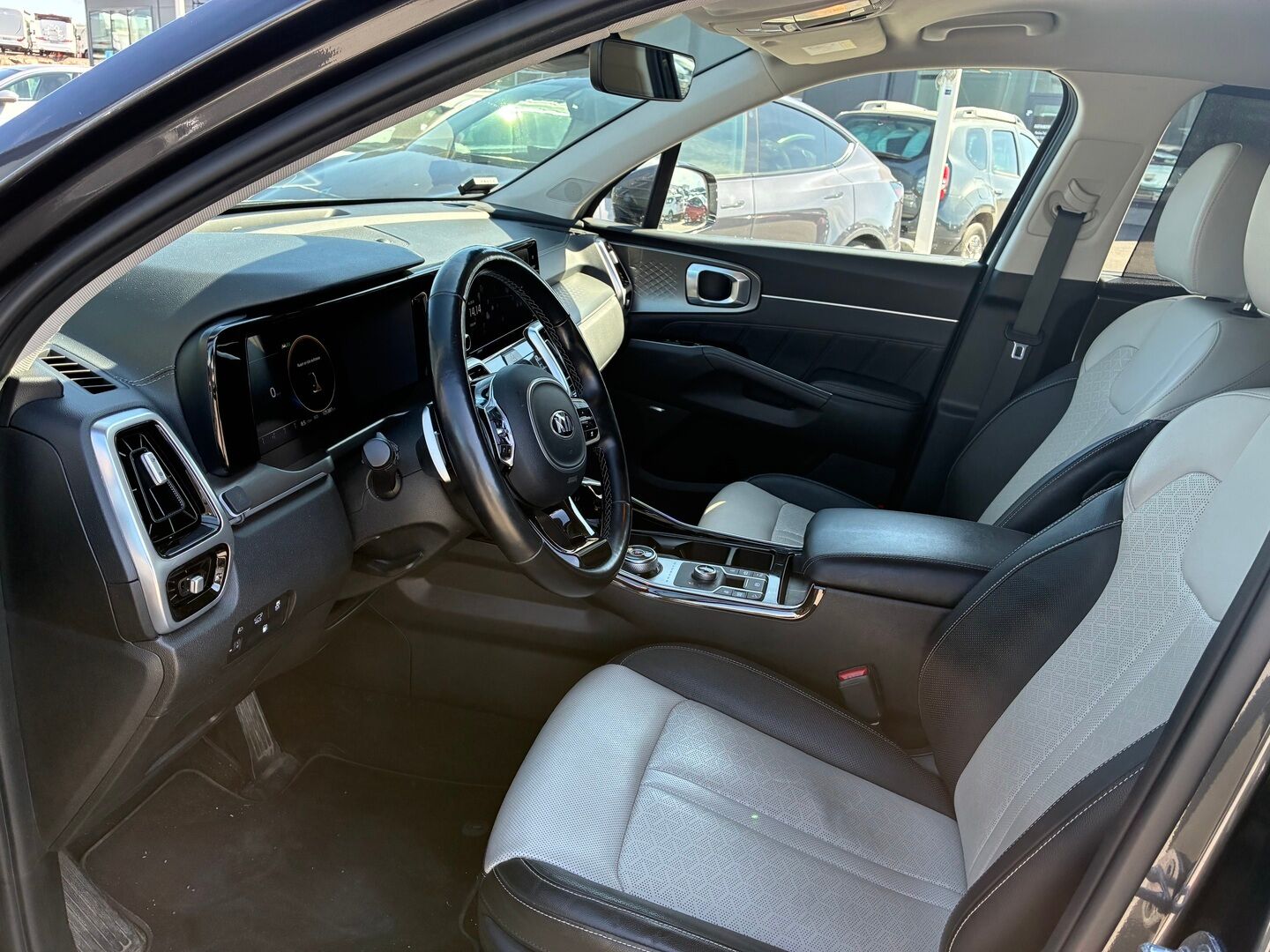 Kia Sorento 2021 1,6 T-GDI AWD Plug-in Hybrid Platinum *Webasto / Nahat / ACC / 360° / BOSE* - Tulossa myyntiin / Kahdet renkaat vanteilla / Hyvät huollot