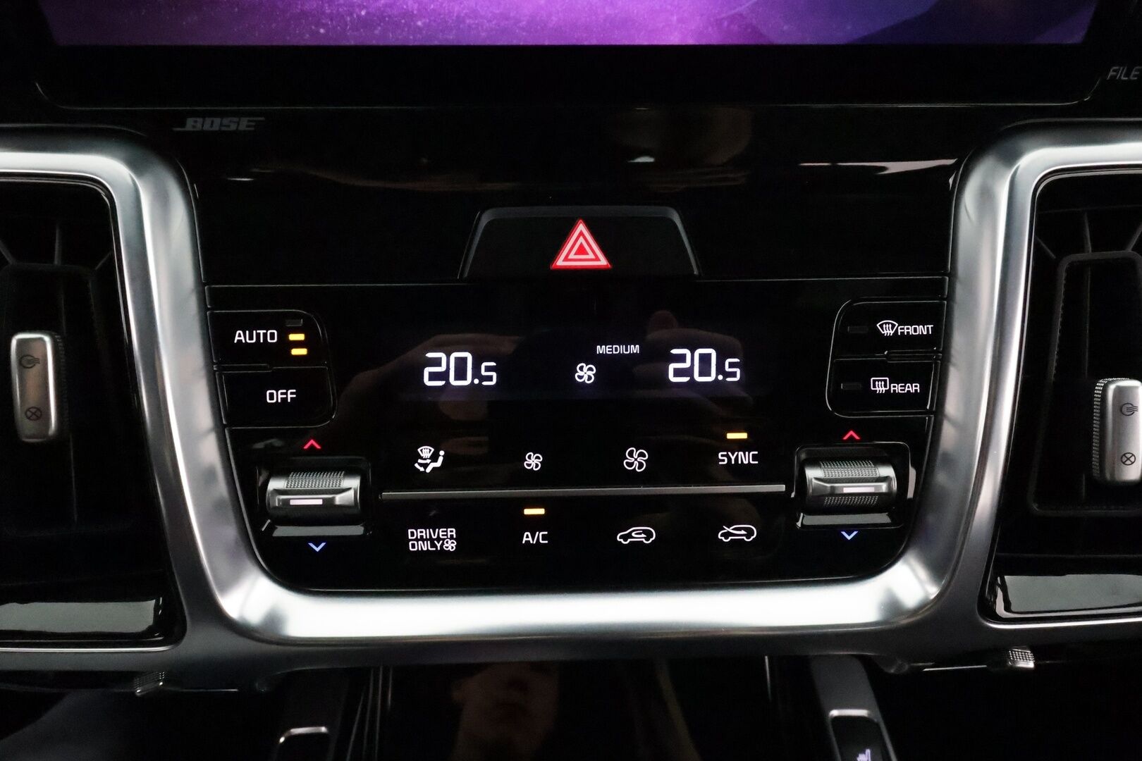 Kia Sorento 2021 1,6 T-GDI Plug-in Hybrid AWD Business Luxury AT 5P ** HUD / 360° / Adapt.Vakkari / Koukku / Bose / Muistipenkki ** - 3,99 % KORKOTARJOUS TÄHÄN AUTOON - Suomi-auto / 2x Renkaat / Akku Kuntotarkistettu!