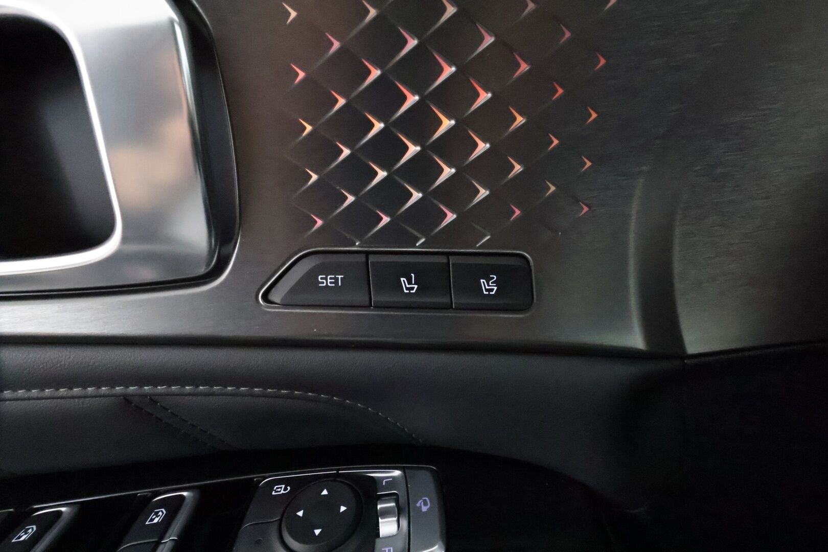 Kia Sorento 2021 1,6 T-GDI Plug-in Hybrid AWD Business Luxury AT 5P ** HUD / 360° / Adapt.Vakkari / Koukku / Bose / Muistipenkki ** - 3,99 % KORKOTARJOUS TÄHÄN AUTOON - Suomi-auto / 2x Renkaat / Akku Kuntotarkistettu!