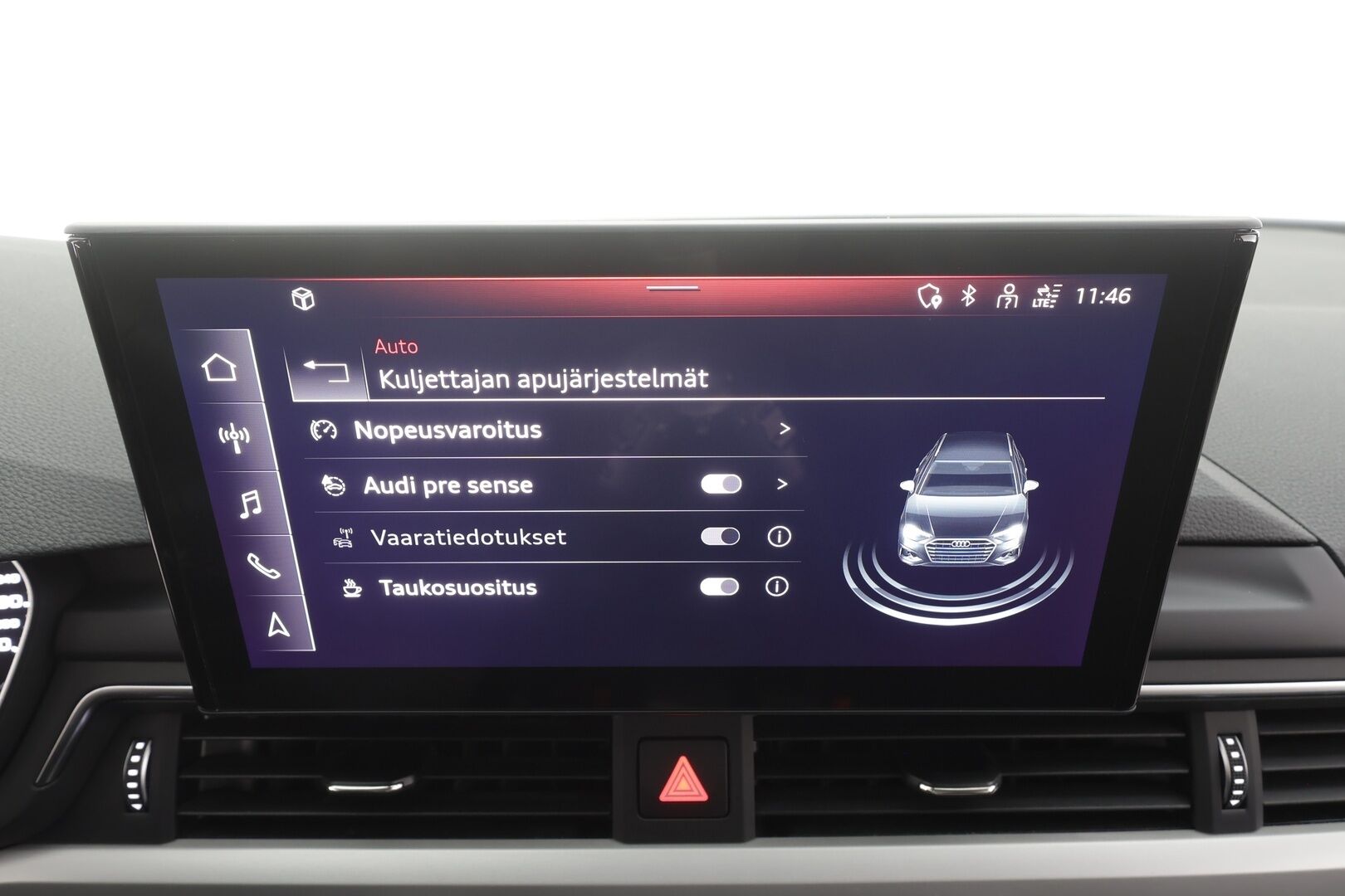 Audi A4 2021 Avant Business 35 TFSI 110kW MHEV S tronic - | Matrix-LED | Koukku | Webasto | Sporttipenkit | Sähköpenkit | P.kamera | 1-om. Suomi-auto | 