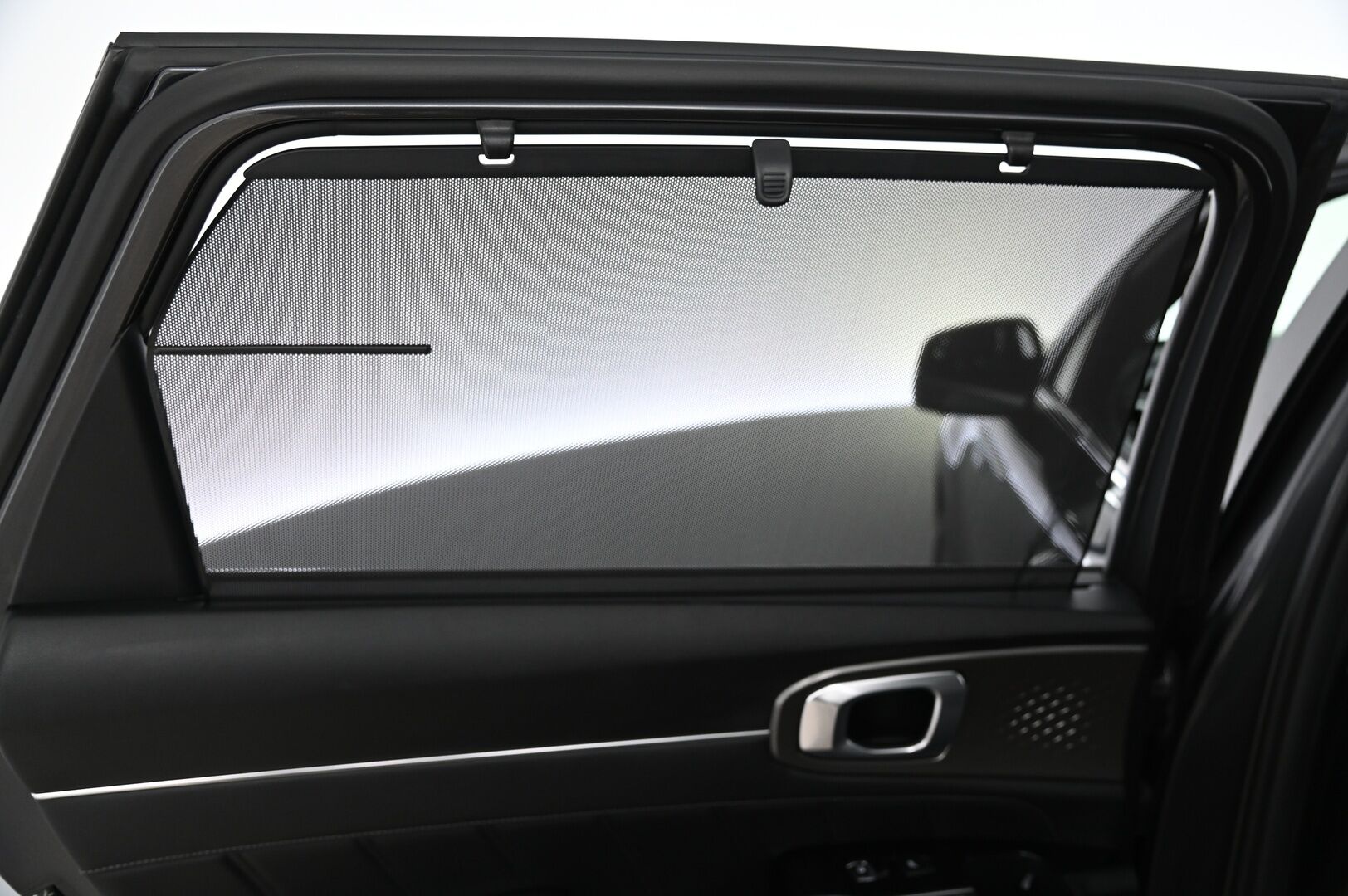 Kia Sorento 2021 1,6 T-GDI Plug-in Hybrid AWD Business Luxury AT 7P *Webasto / Panorama / Bose / 360 kamera / Vetokoukku* - 3,99 % KORKOTARJOUS TÄHÄN AUTOON - *Huippu varusteet / Näyttävä / Suomi-auto / Merkkiliikkeen huoltokirja / Hyvillä talvi ja kesärenkailla*