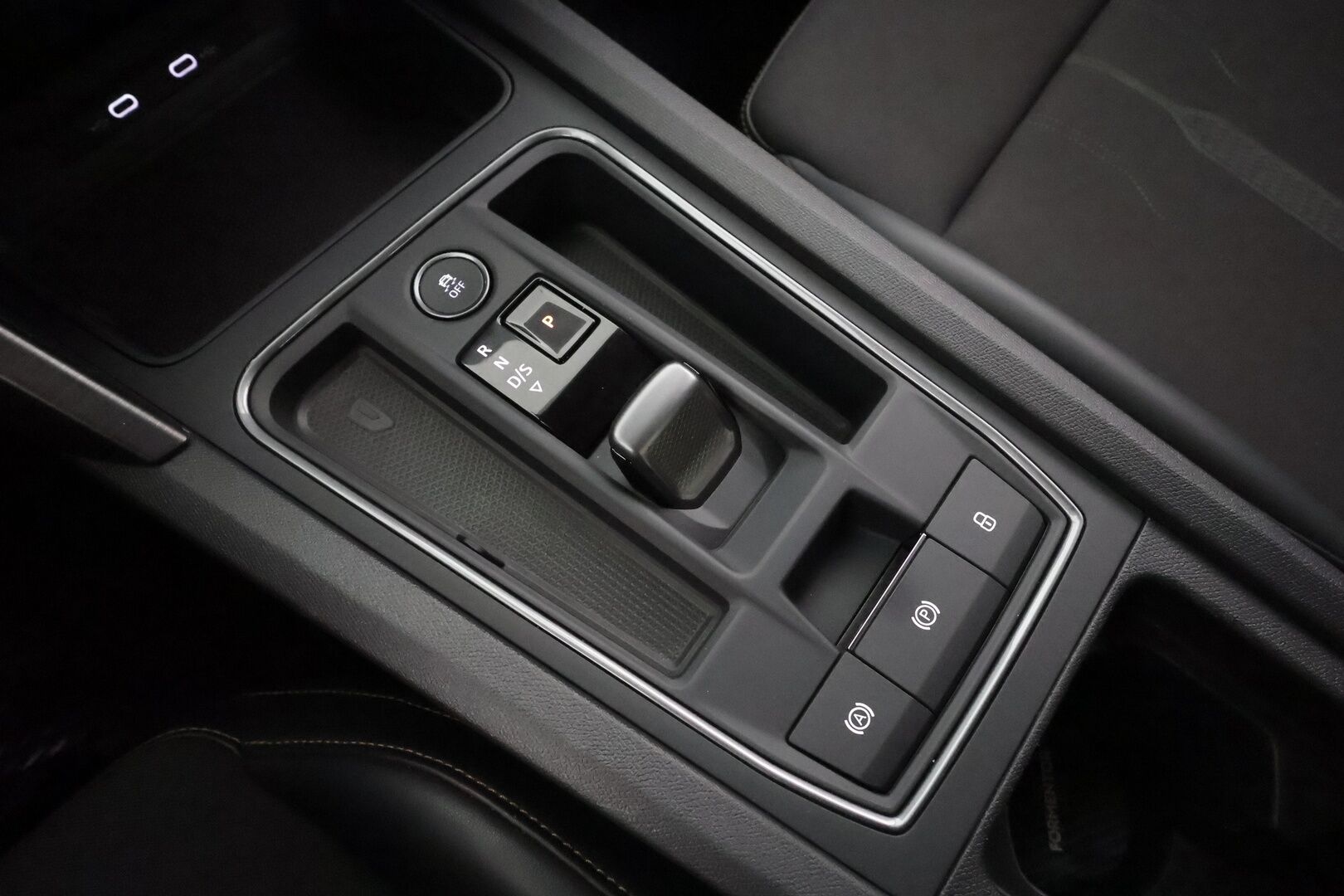 Cupra Formentor 2021 VZ 2,0 TSI 228 kW 4Drive DSG * Muistipenkki / ACC / LED / P.Kamera / Puolinahat / Kaistavahti / Navi / Keyless * - Suomi-auto / Kahdet renkaat aluvanteilla / Merkkihuollot - HULLUT AVAJAISHULINAT KORKOTARJOUS 3,29 %