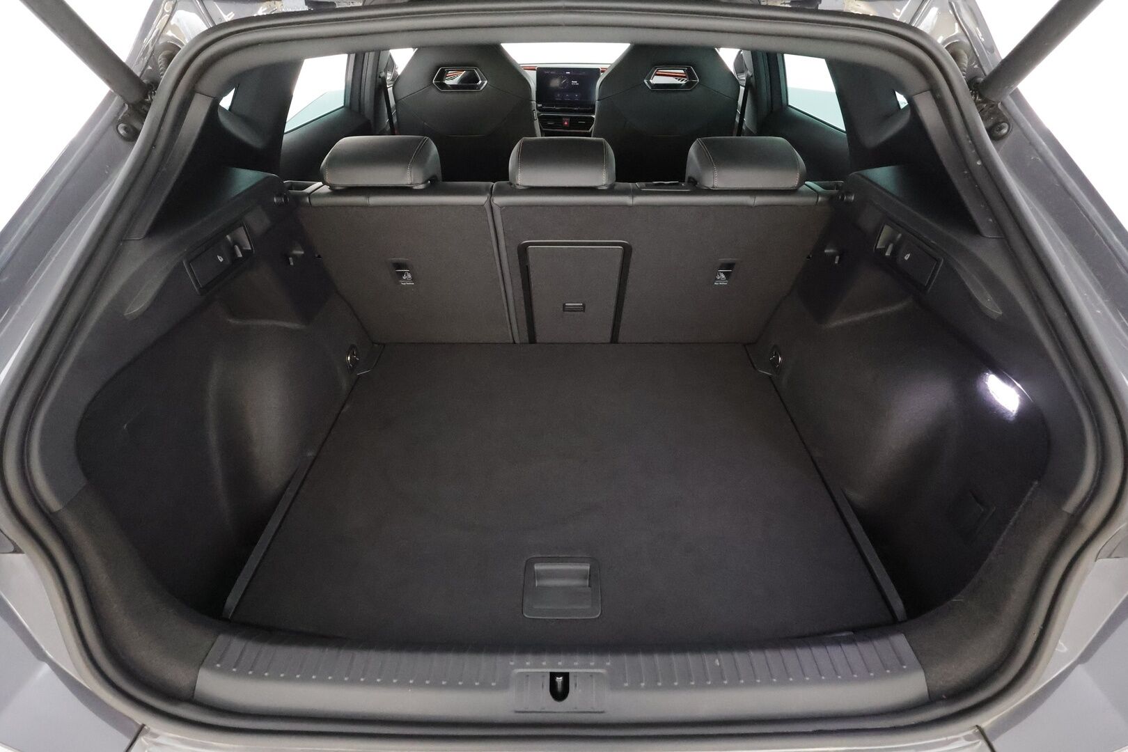 Cupra Formentor 2021 VZ 2,0 TSI 228 kW 4Drive DSG * Muistipenkki / ACC / LED / P.Kamera / Puolinahat / Kaistavahti / Navi / Keyless * - Suomi-auto / Kahdet renkaat aluvanteilla / Merkkihuollot - HULLUT AVAJAISHULINAT KORKOTARJOUS 3,29 %