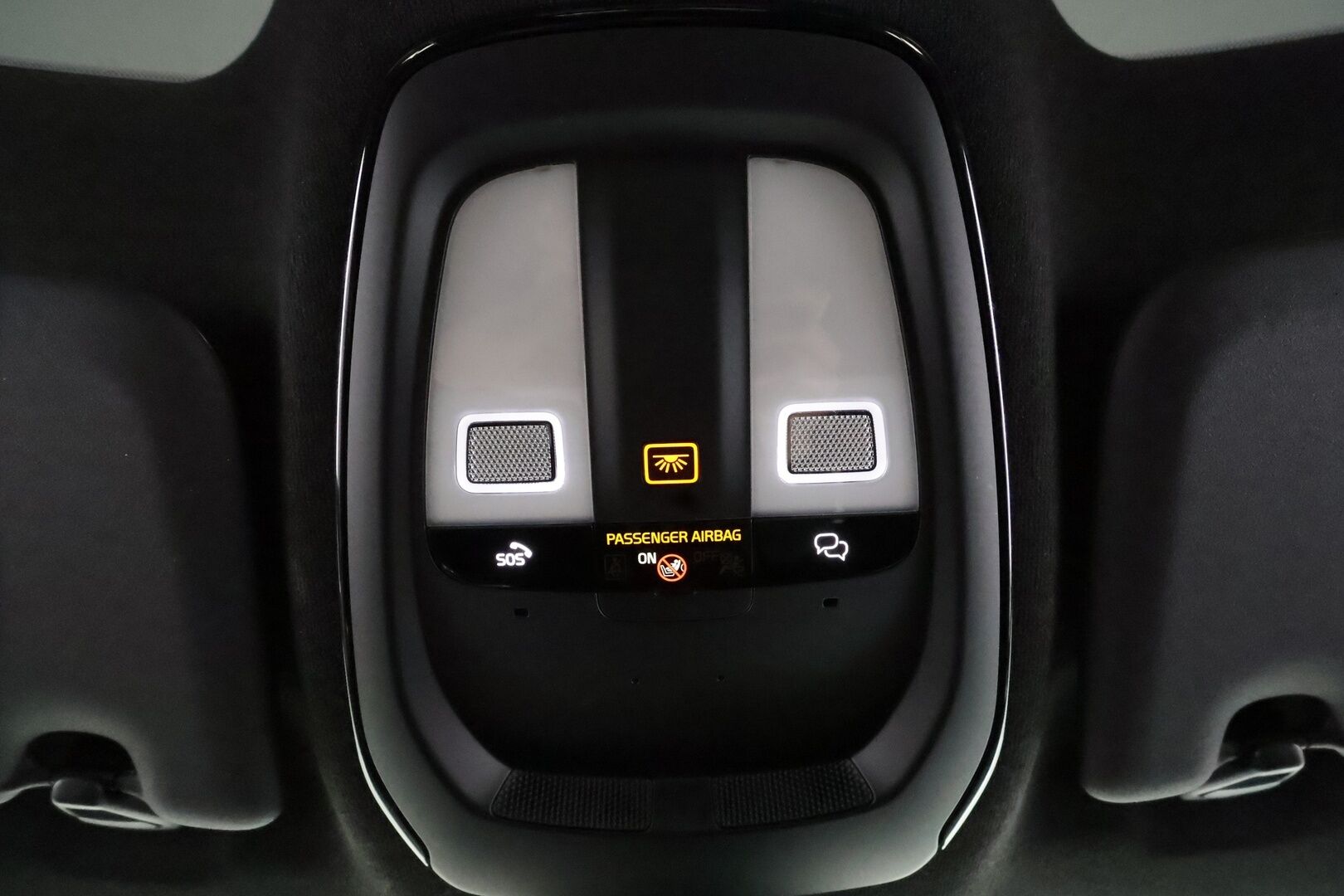 Volvo C40 2023 Recharge Single Ultimate aut * ACC / 360° / Pixel LED / H&K / Lasikatto / Muistipenkki / BLIS / ILP / KeylessGo * - 1.Om Suomi-auto / Kahdet renkaat aluvanteilla 