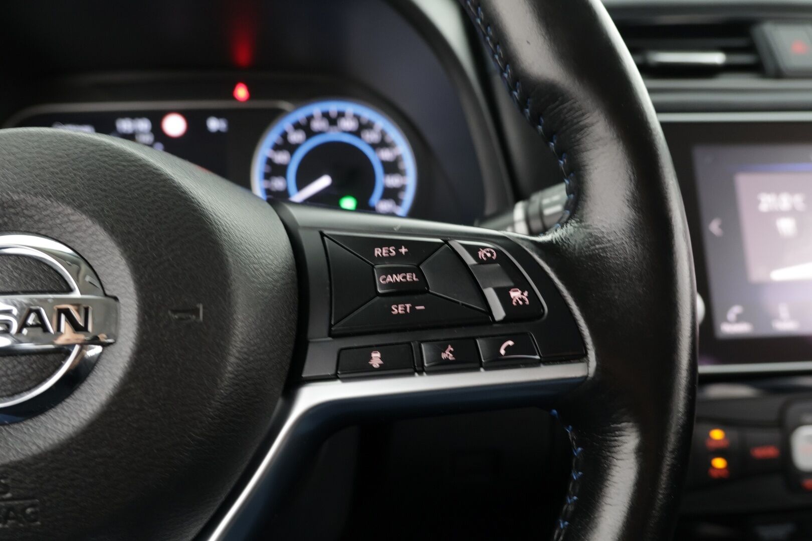 Nissan Leaf 2021 e+ N-Connecta MY20 62 kWh LED FI **Adapt vakkari / 360 kamera / Ratinlämmitin