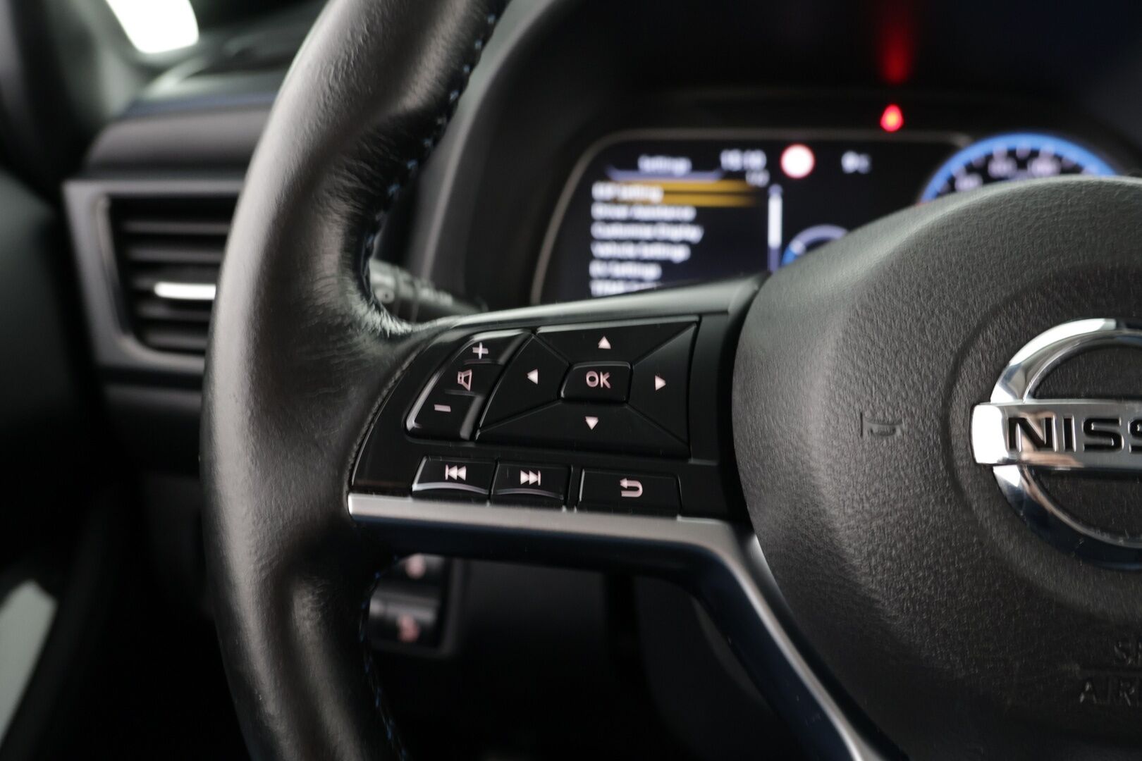 Nissan Leaf 2021 e+ N-Connecta MY20 62 kWh LED FI **Adapt vakkari / 360 kamera / Ratinlämmitin