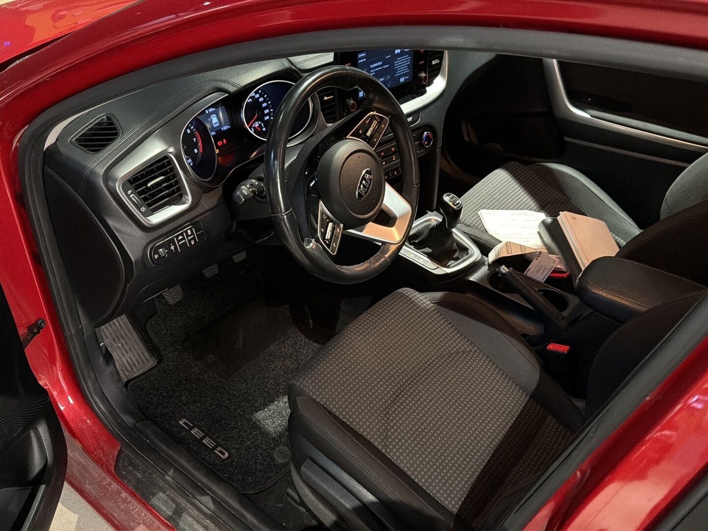 Kia Ceed 2021 1,0 T-GDI ISG 100hv Active SW - Suomiauto | Koukku | Merkkihuollot | Vakkari | Apple&Android | Peruutuskamera | Ratinlämmitys | Juuri tullut Tampereelle!