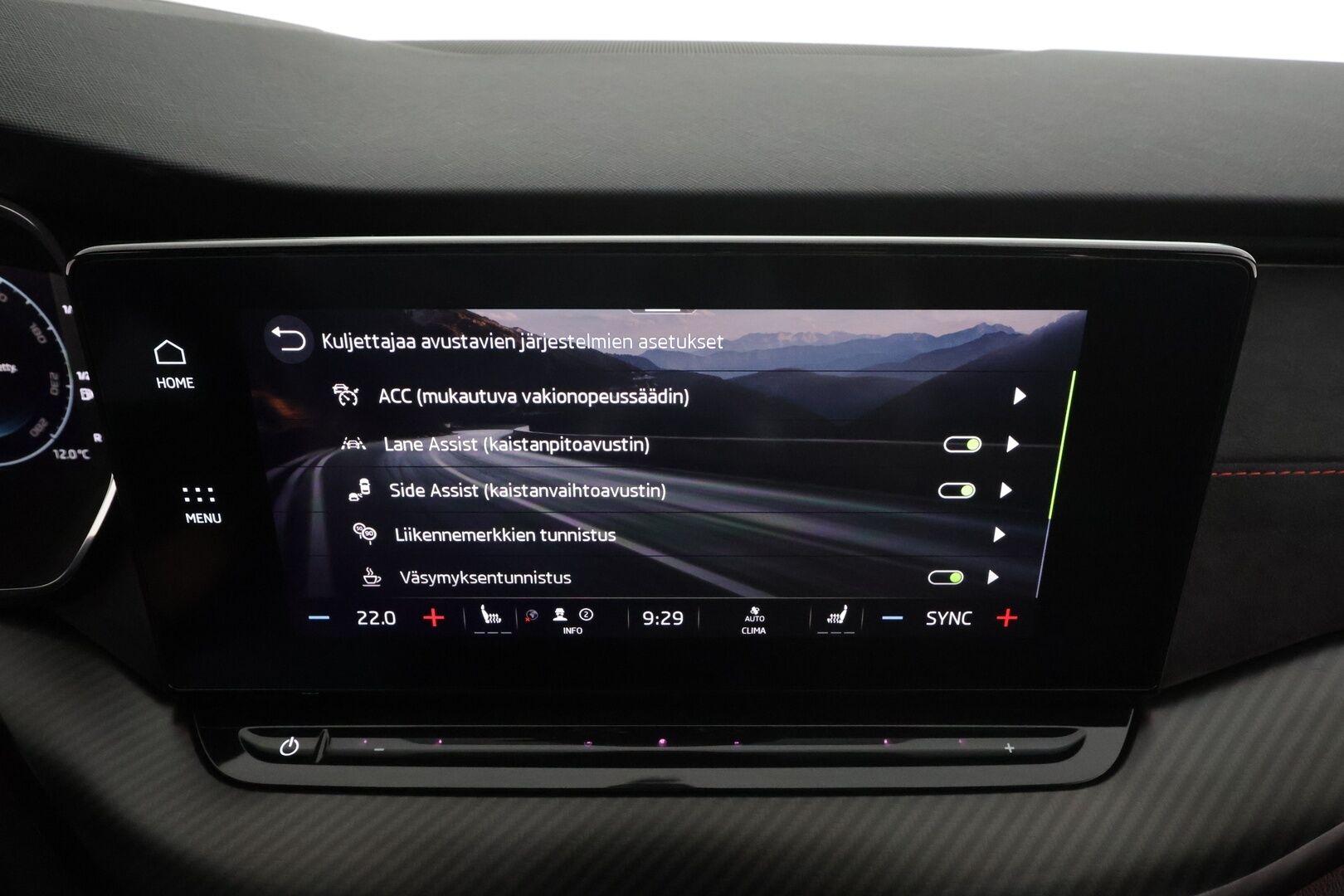 Skoda Octavia 2021 2,0 TDI 200 4x4 RS DSG Autom. * Webasto / ACC / HUD / Canton Premium Sound / Matrix LED / Peruutuskamera / Vetokoukku / Apple - Suomi-auto / Kahdet Renkaat / Digimittari / Juuri tullut Tampereelle!