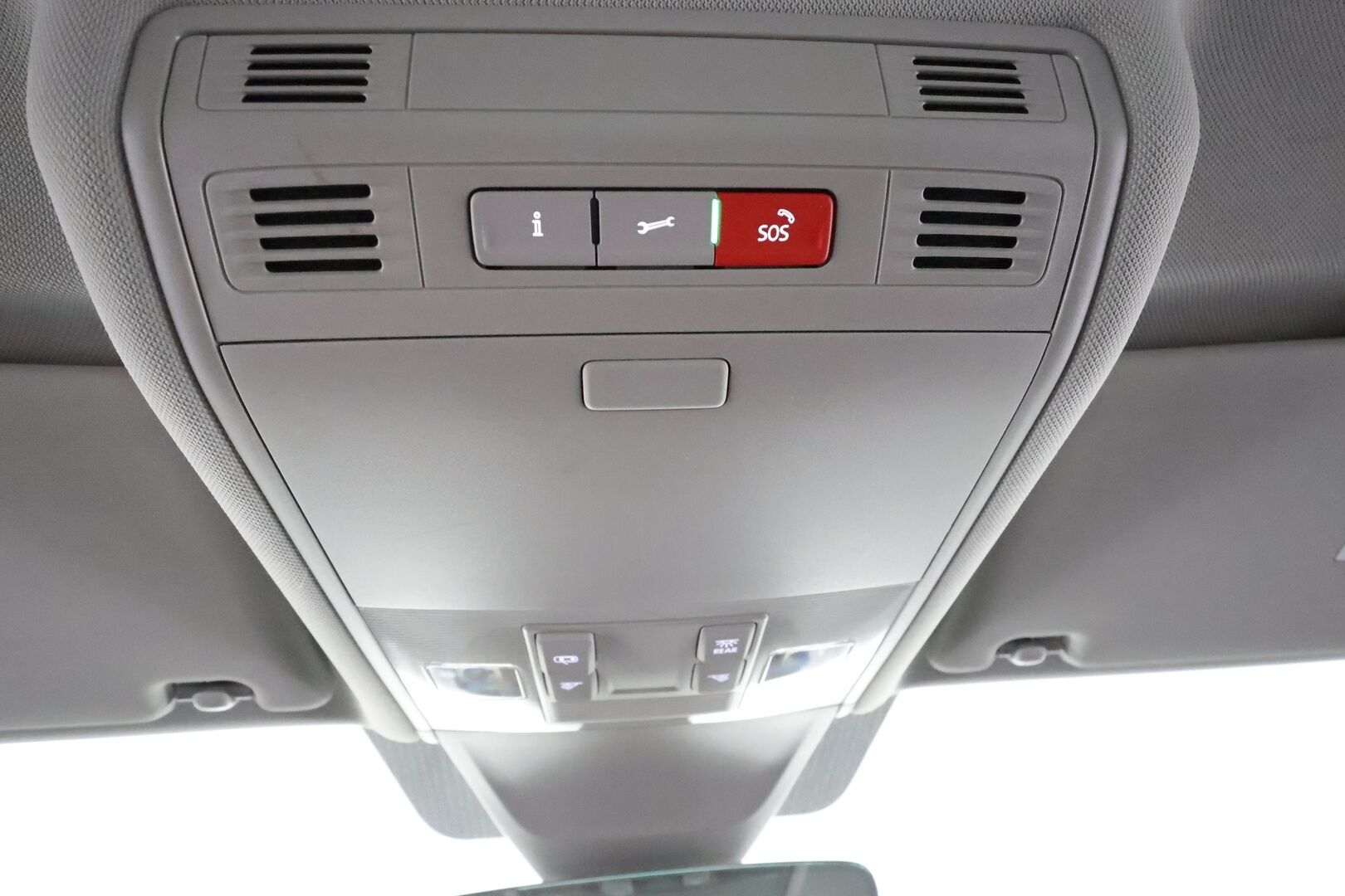 Volkswagen Tiguan 2021 Style Business eHybrid 180 kW DSG-autm.** 1-Om Suomi auto / Adapt.vakkari / 360 kamera / Koukku / Facelift / IQ LED - Digimittaristo / Akku kuntotarkastettu / Sportti-alcantara penkit / Keyless / Apple&Android