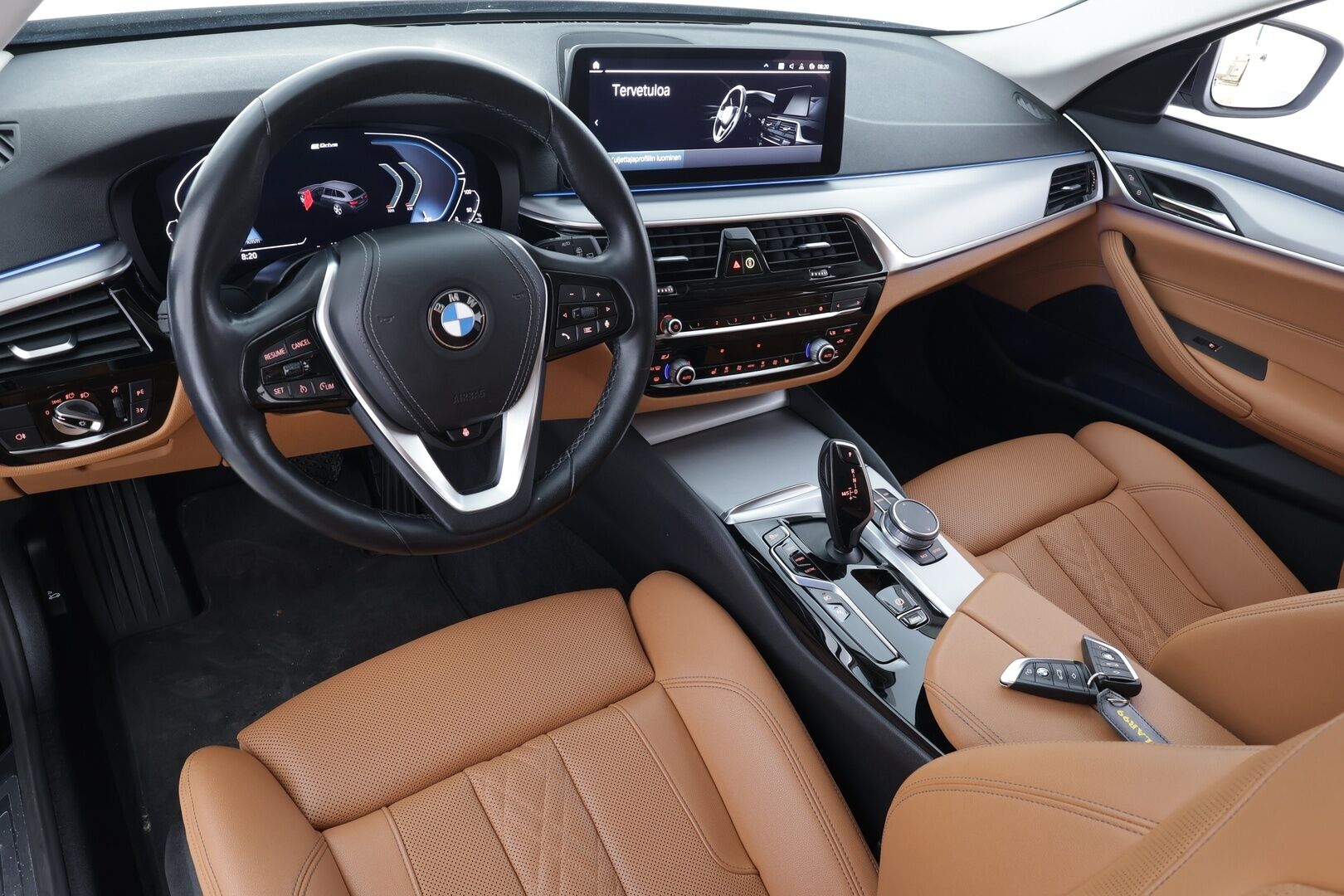 BMW 530 2021 G31 Touring 530e xDrive A Charged Edition  * Vakkari / P.Kamera / LED / Sportpenkki Muistilla / Digimittaristo / Navi / Keyless * - 1-om Suomi-auto / 2x Latauskaapelit / Kahdet renkaat aluvanteilla