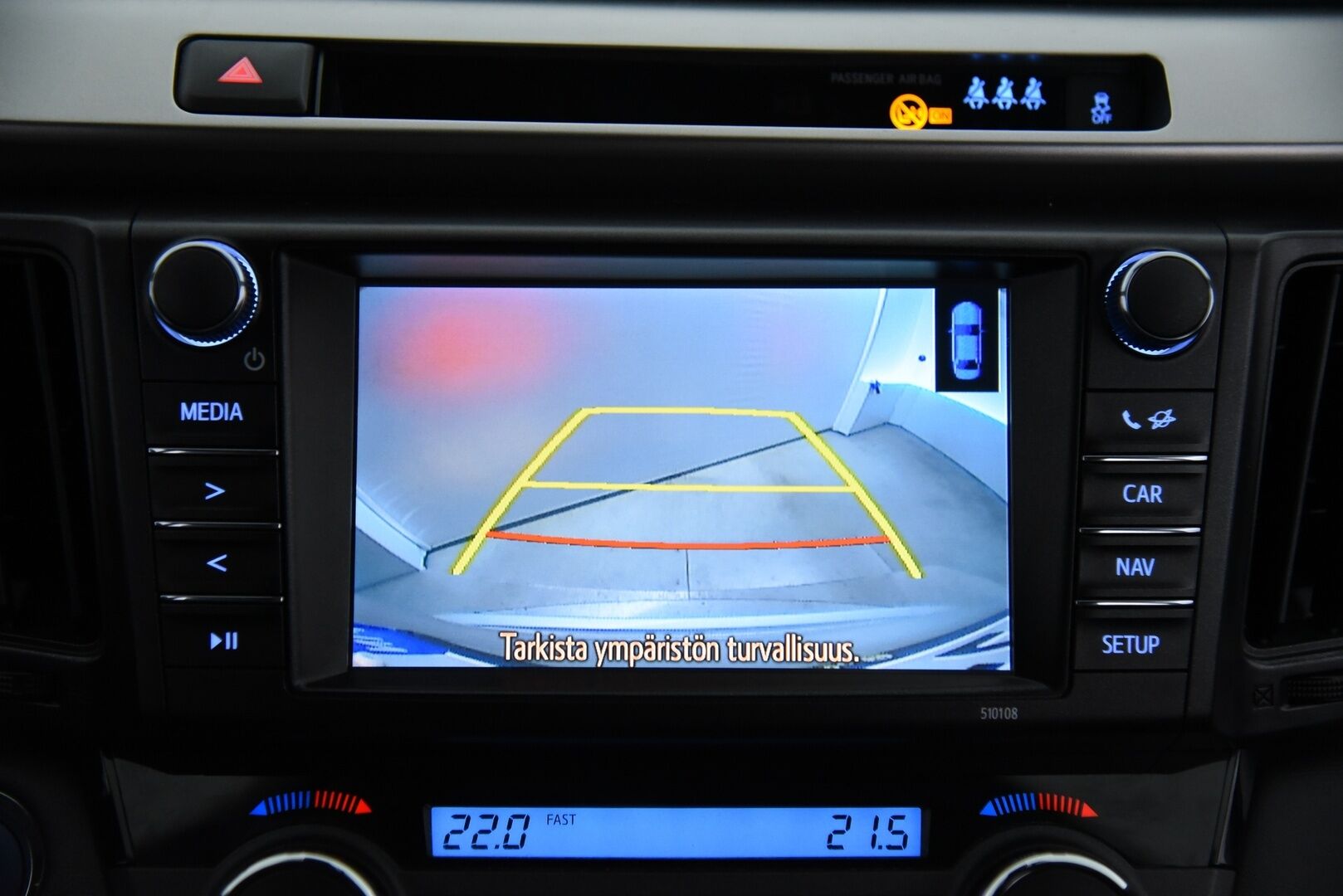 Toyota RAV4 2016 2,5 Hybrid AWD Style / ACC / P-kamera / Sähk. säädöt / LED / Sähk. takaluukku - Merkkiliikkeen huoltohistoria / Iso huolto tehty 11-2025!