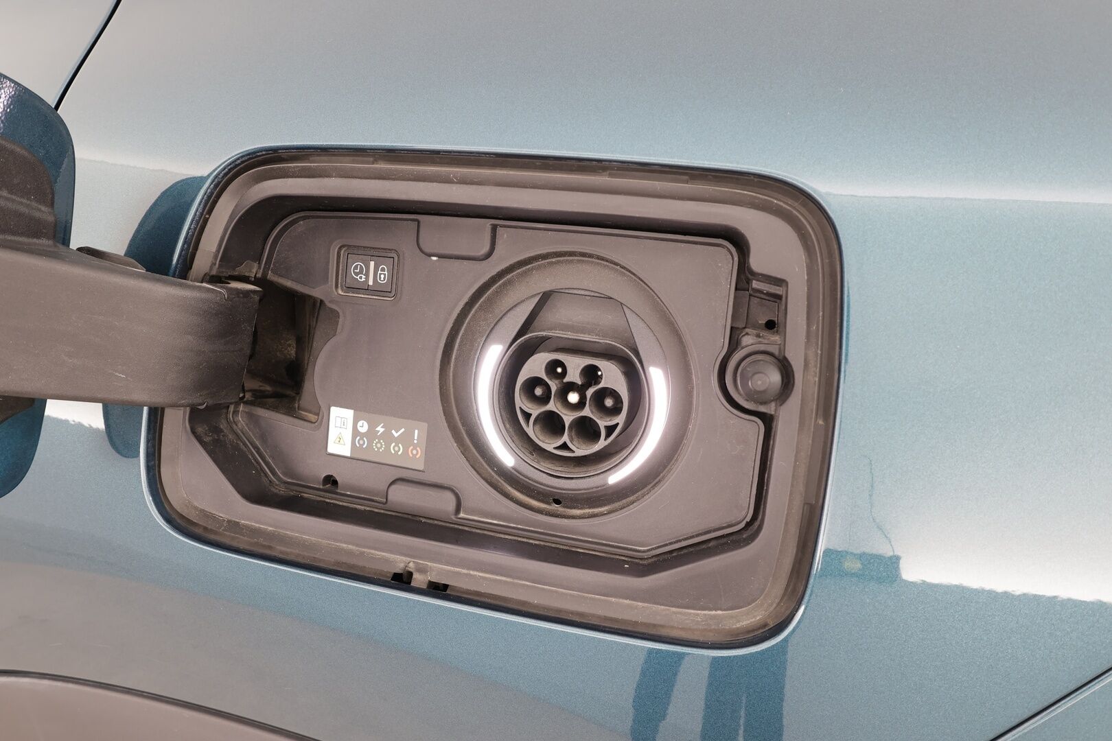 Citroen C5 Aircross 2021 Plug-in Hybrid 225 Shine Launch Edition ë-EAT8 * Panorama / ACC / LED / P.Kamera / Kaistavahti / Navi / Keyless * - 1-om Suomi-auto / Kahdet renkaat / Merkkihuollettu! - HULLUT JOULUT KORKOTARJOUS 2,49% 