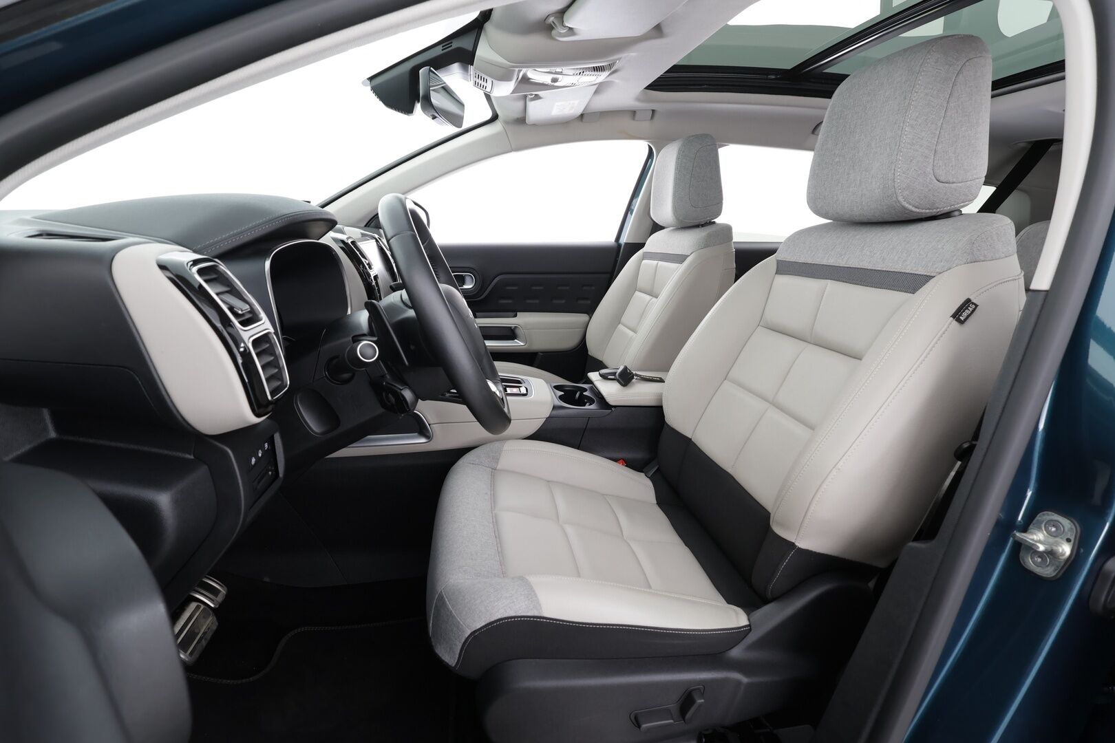 Citroen C5 Aircross 2021 Plug-in Hybrid 225 Shine Launch Edition ë-EAT8 * Panorama / ACC / LED / P.Kamera / Kaistavahti / Navi / Keyless * - 1-om Suomi-auto / Kahdet renkaat / Merkkihuollettu!