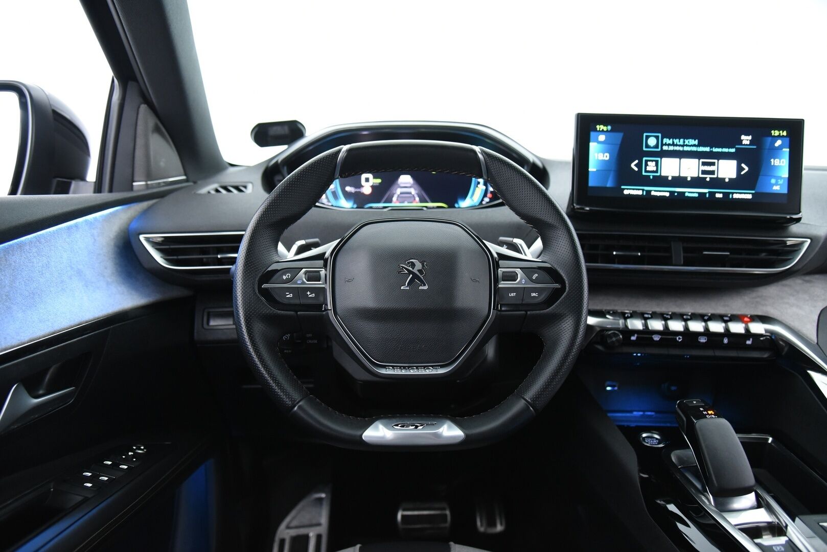 Peugeot 3008 2021 GT Hybrid4 300 EAT8-automaatti / Adapt.vak / Hieronta / Muistipenkki / Focal äänentoisto / 360-kamera - 1-om Suomi-auto / Merkkiliikkeen huoltohistoria / Nahka-alcantara sporttipenkit / 