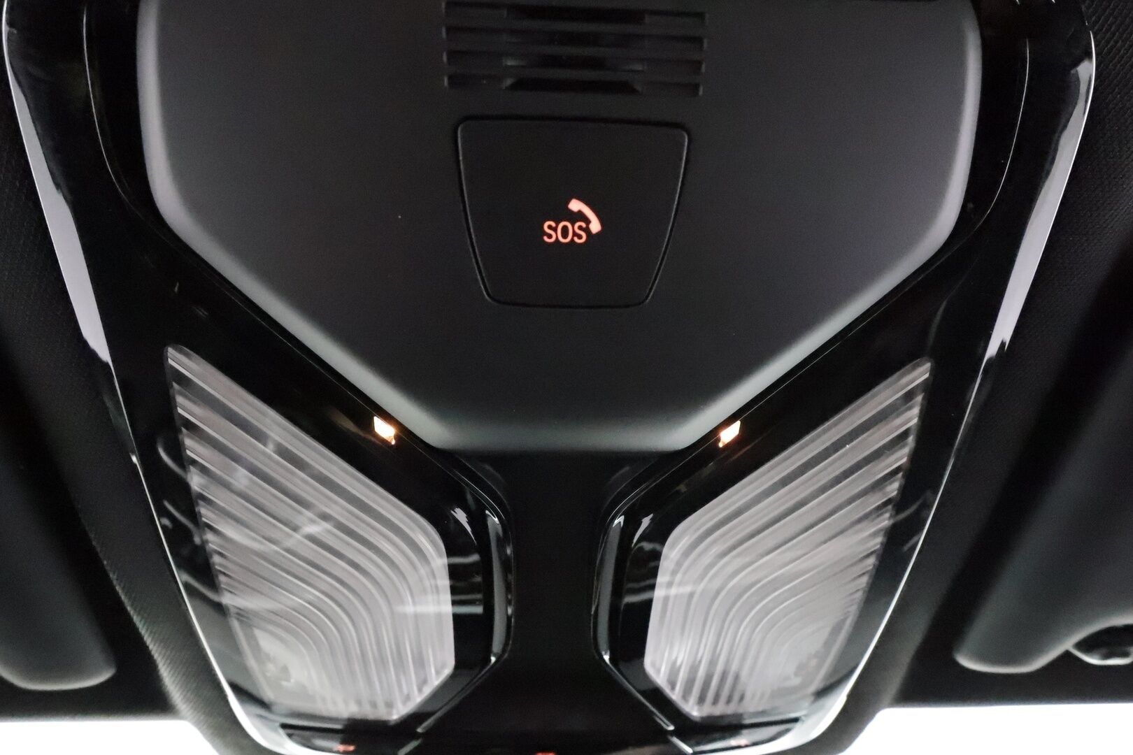 BMW 320 2021 G21 Touring 320d A xDrive Business M Sport MHEV * HiFi / Webasto / Koukku / ACC / LED / P.kamera / Sportpenkit / Navi *